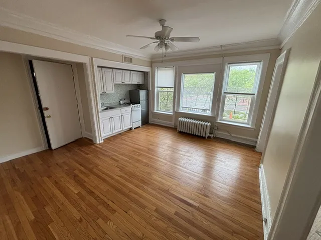 1094 W PRATT BLVD 60626-unit#1W-Chicago-IL