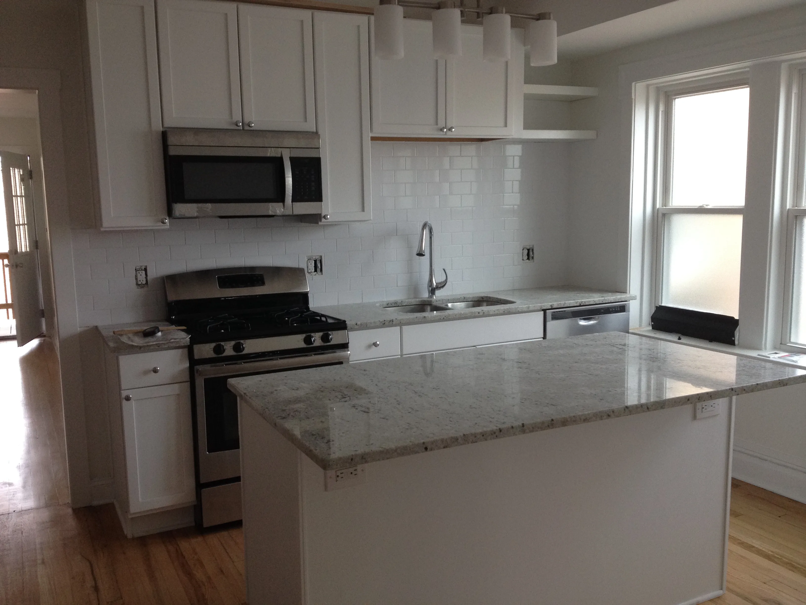 1526 W THOME AVE 60660-unit#3-E-Chicago-IL