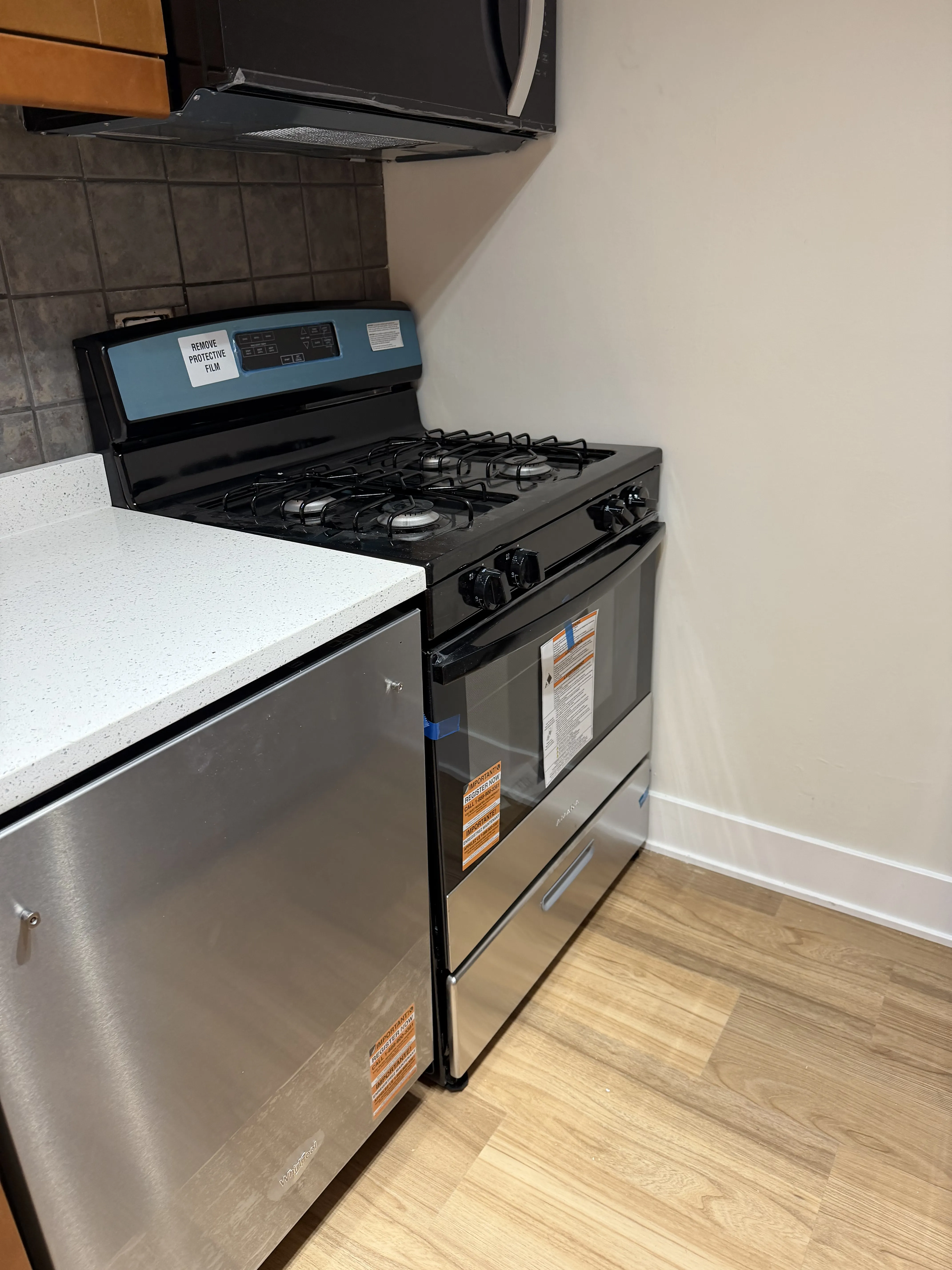 1044 W Byron #G 60613 60613-unit#G-Chicago -IL