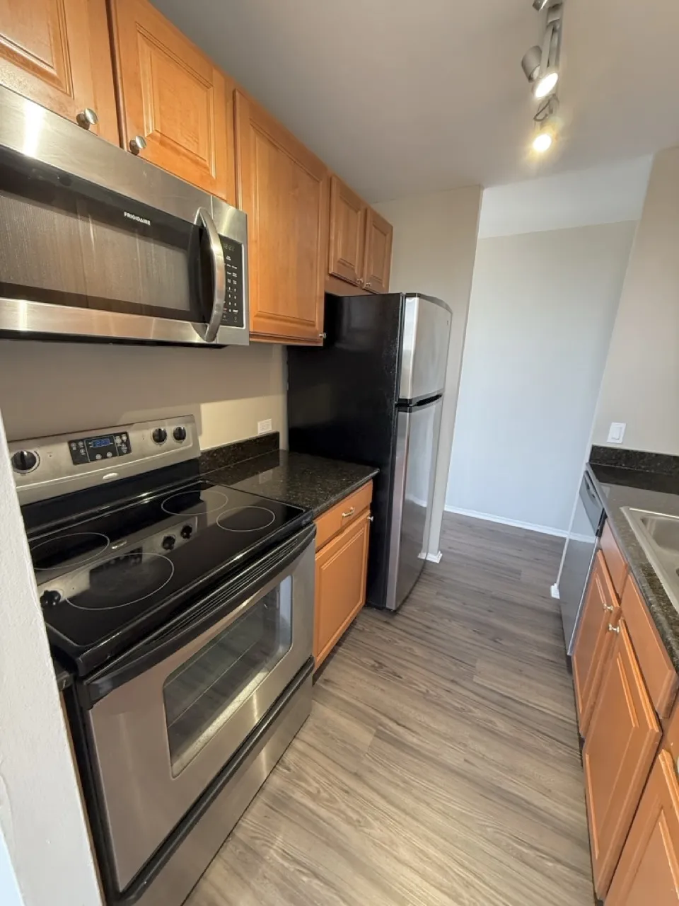 4334 N Hazel St 60613 60613-unit#404-Chicago-IL