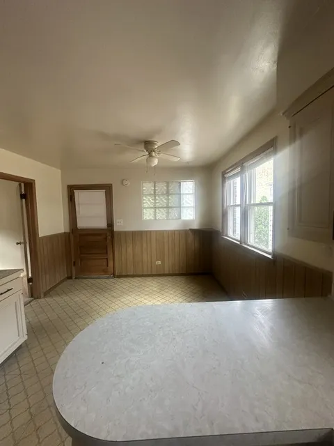 1916 W Farwell Ave 60626 , 2ND FLOOR UNIT 60626-Chicago-IL