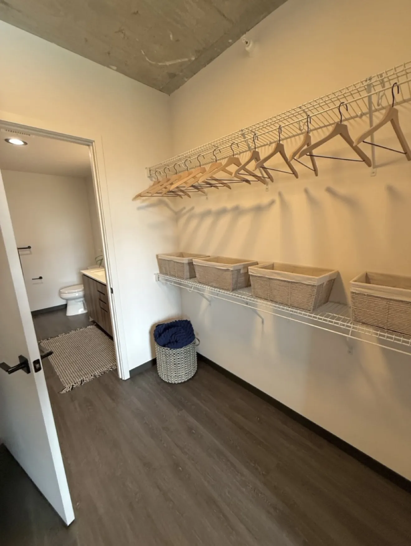150 N Ashland Ave   60607 60607-unit#328-Chicago-IL