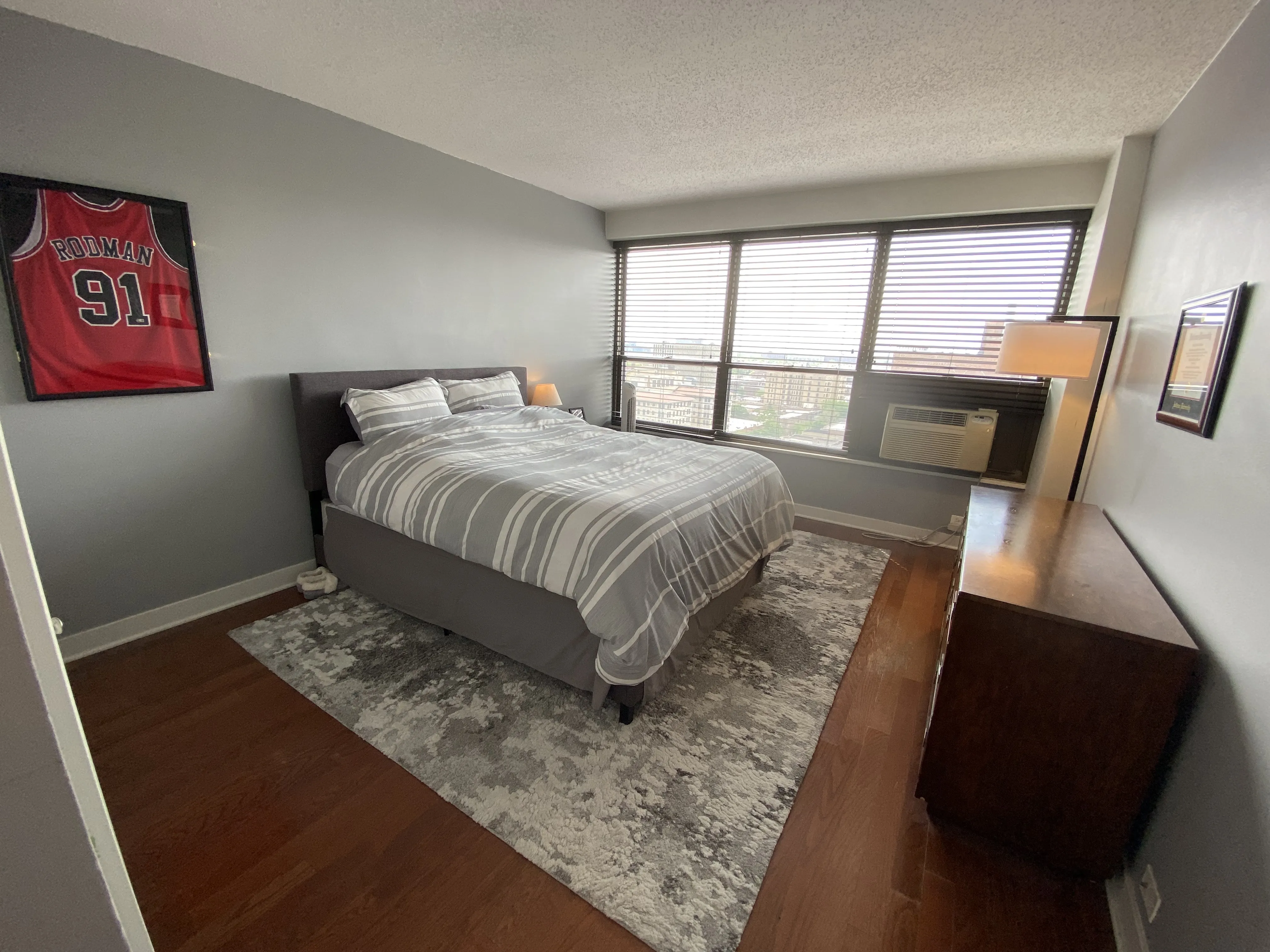 2930 N SHERIDAN RD 60657-unit#1902-Chicago-IL