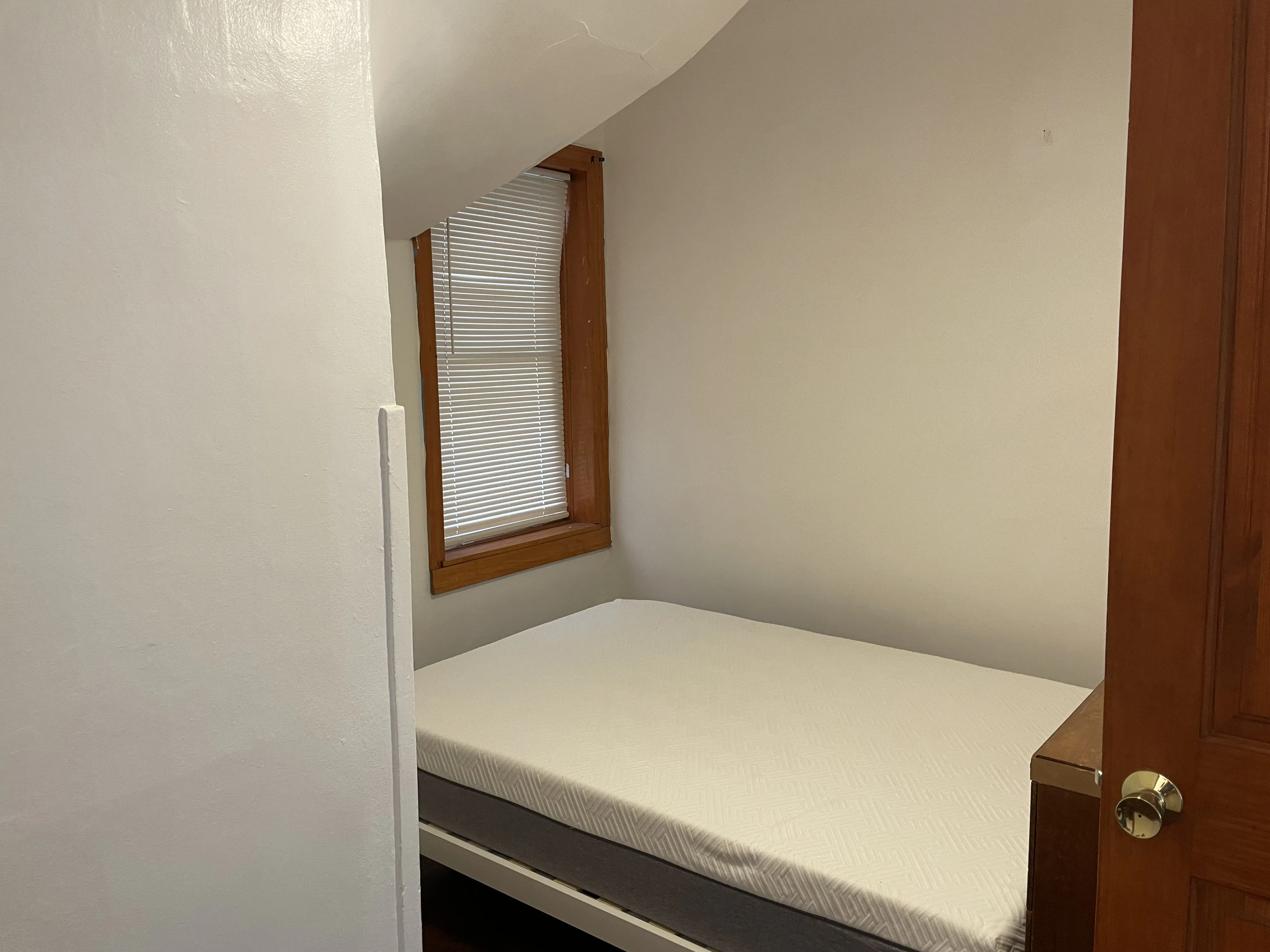4039 N Monticello Ave   60618 60618-unit#1-Chicago-IL
