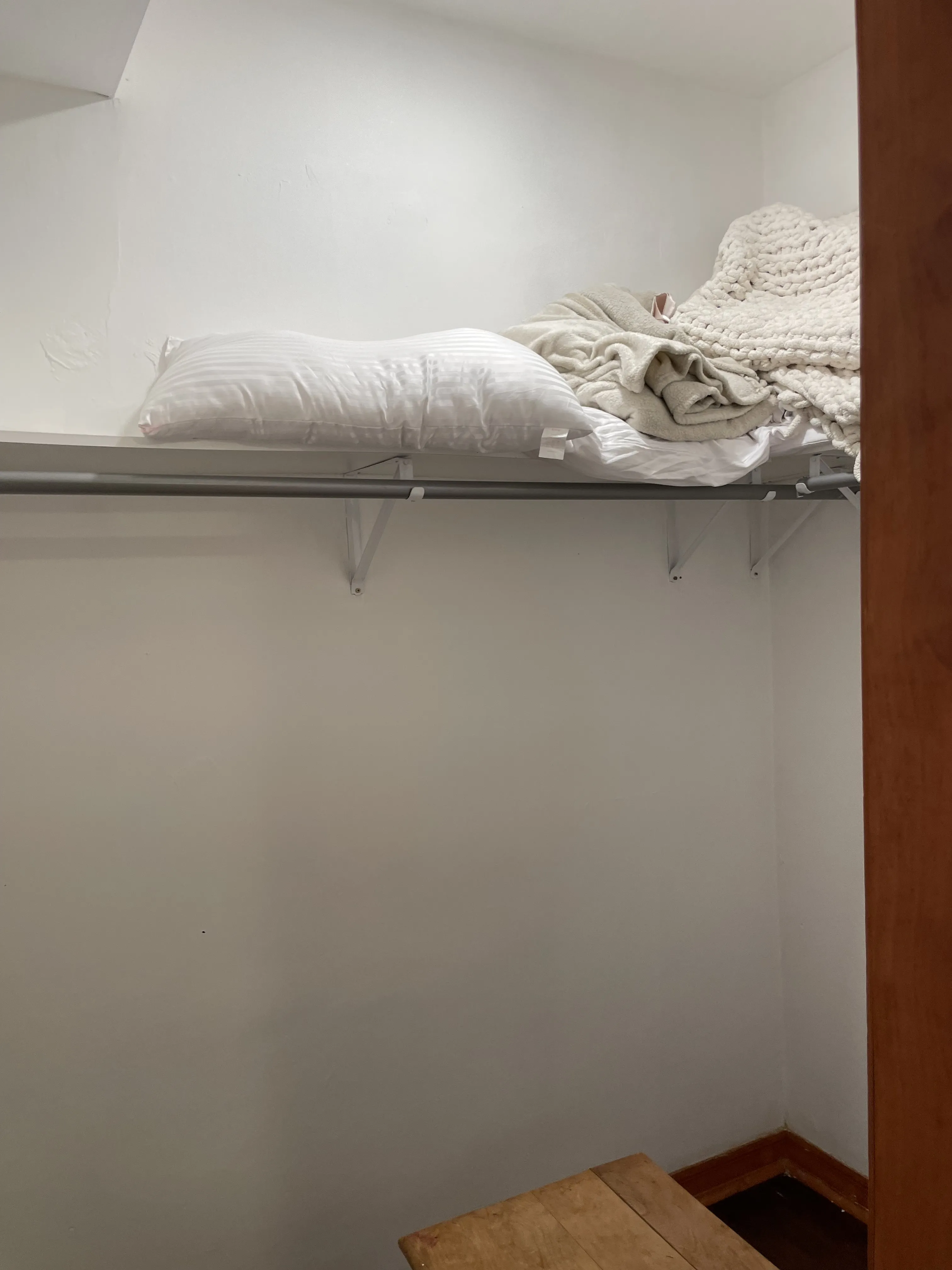 4039 N Monticello Ave   60618 60618-unit#1-Chicago-IL