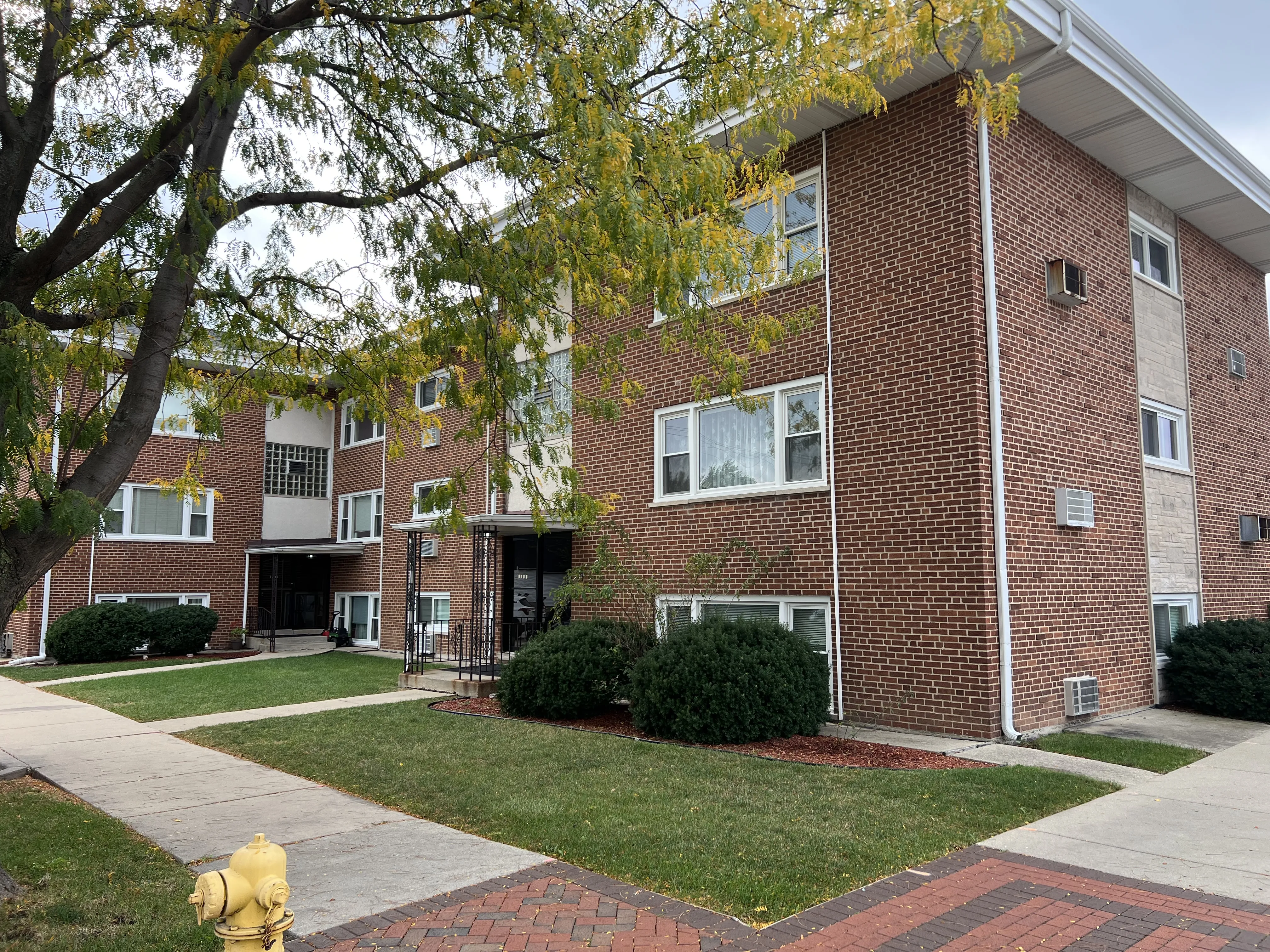7241 W Lawrence Ave 60706 60706-unit#1B-Harwood Heights-IL