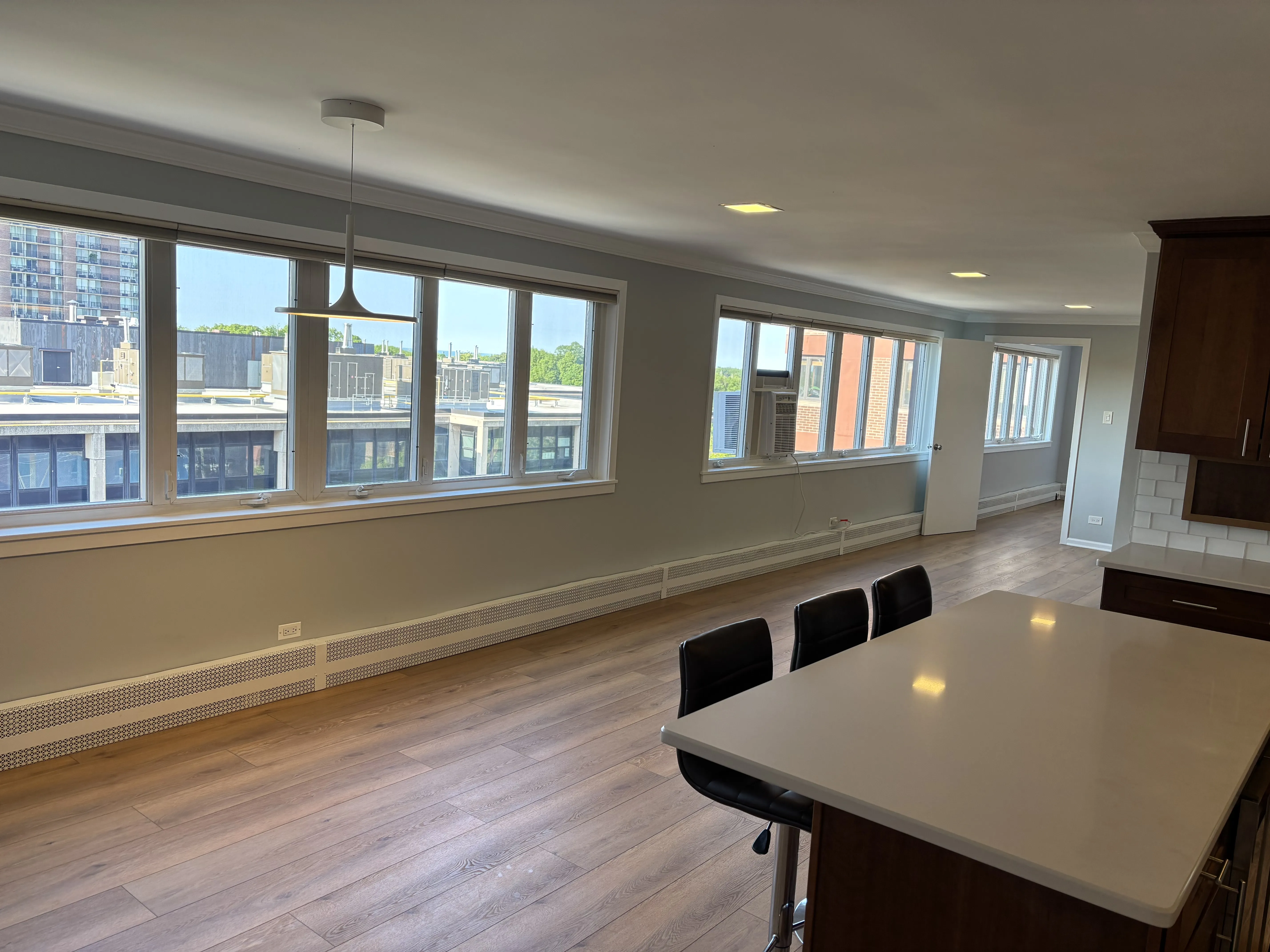 708 W Bittersweet Pl   60613 60613-unit#711-Chicago-IL