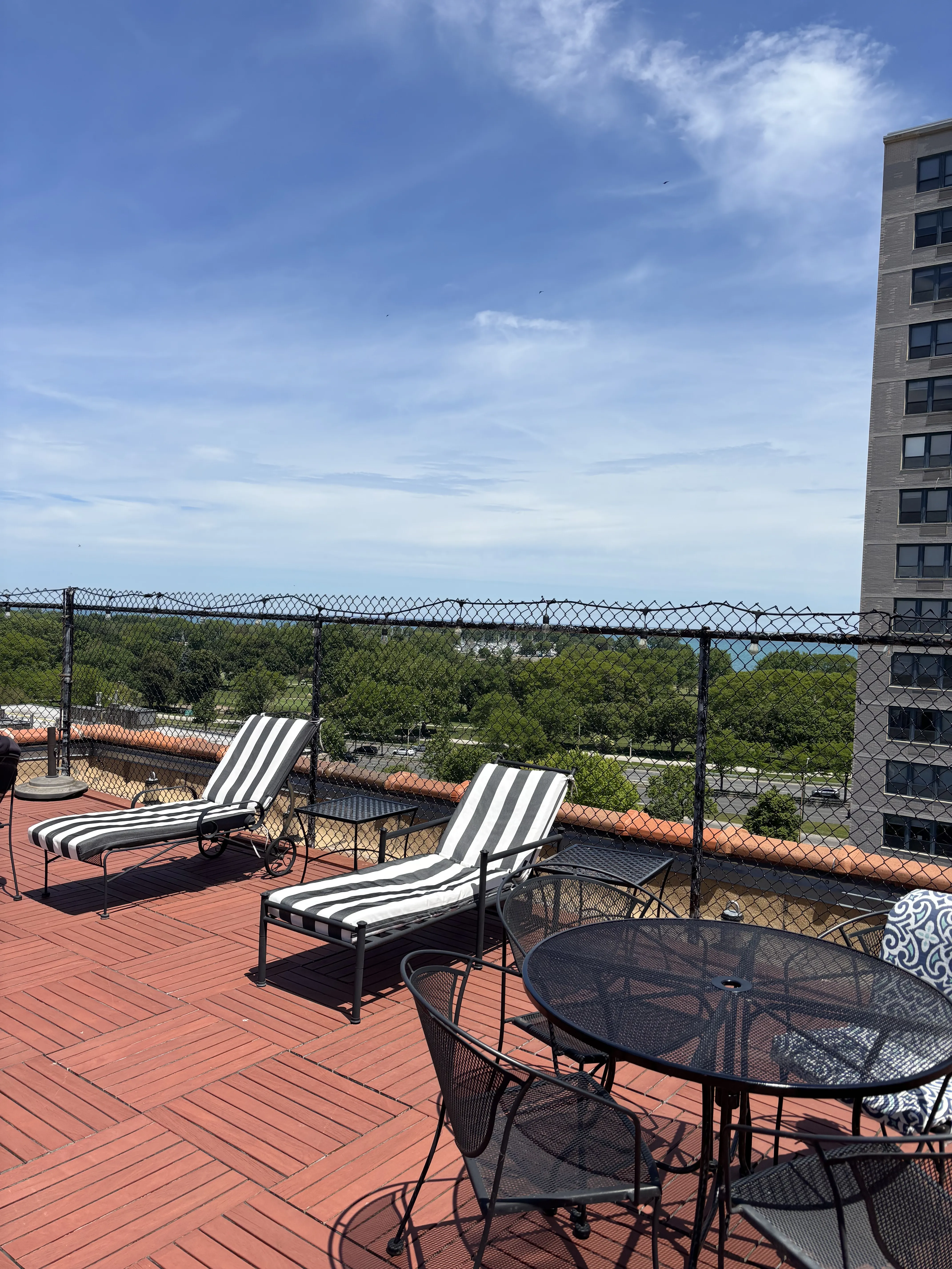 708 W Bittersweet Pl   60613 60613-unit#711-Chicago-IL