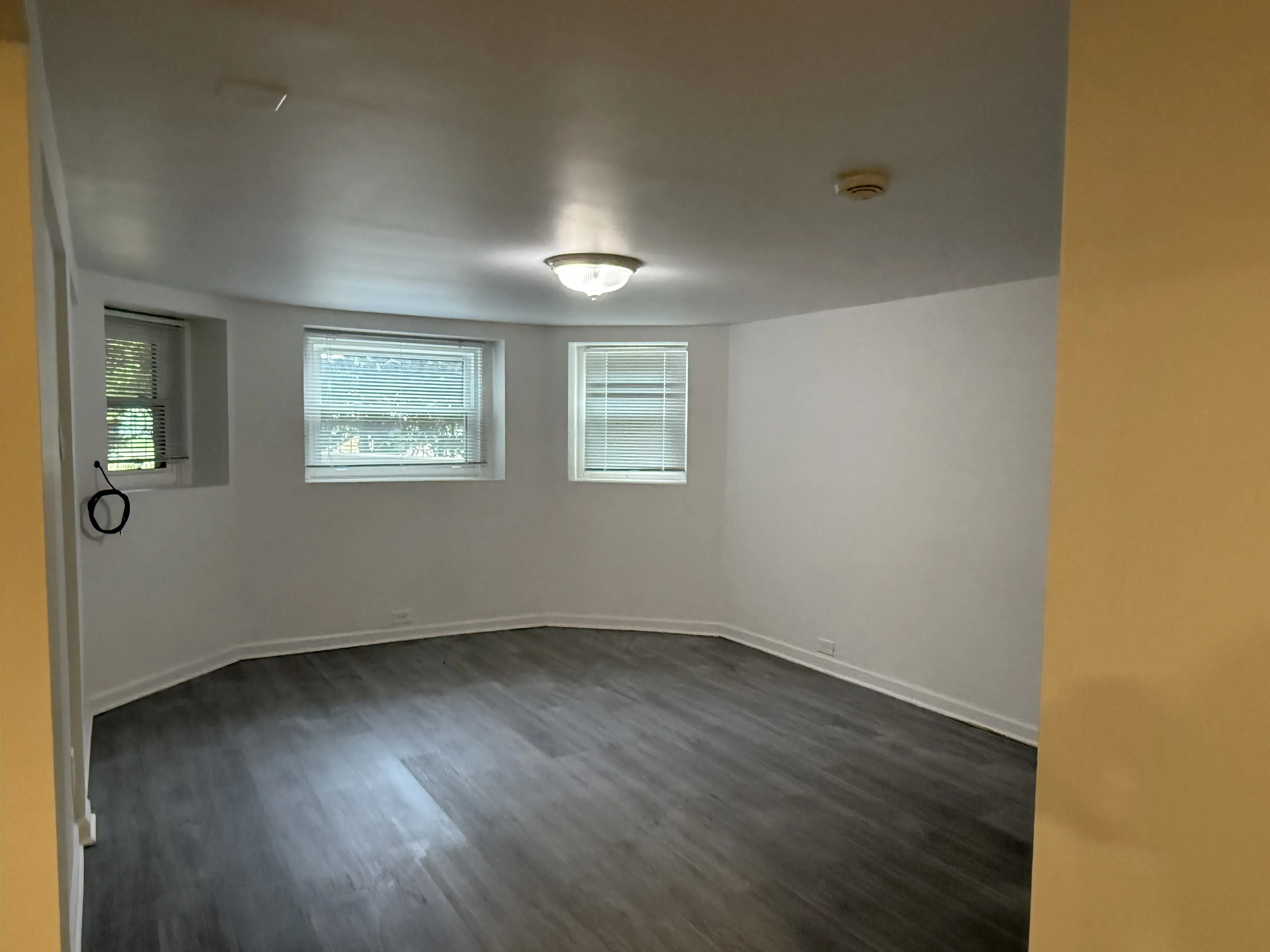 2301 W MONTROSE AVE 60618-unit#B-Chicago-IL