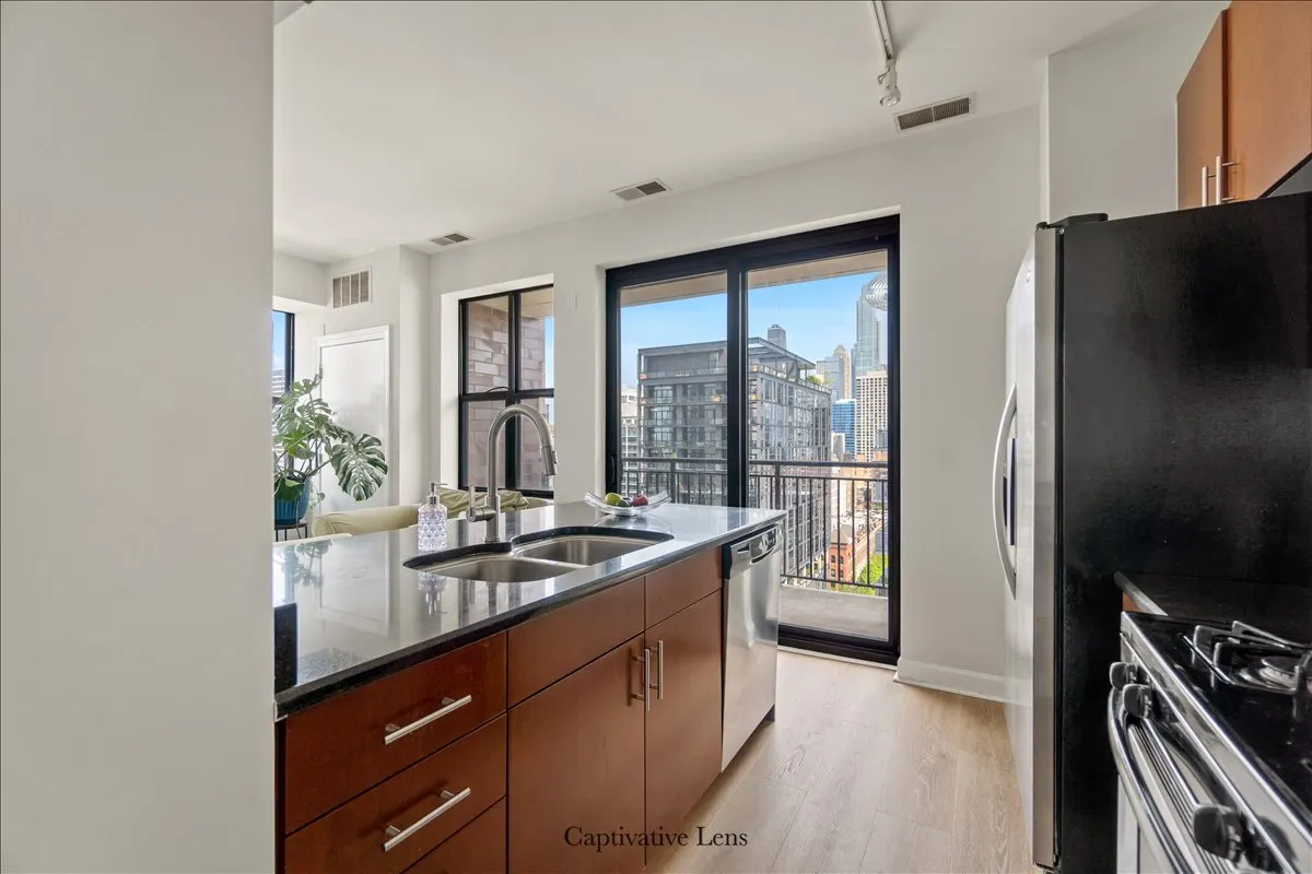 451 W Huron St 60654-Hudson & Huron-unit#1507-Chicago-IL