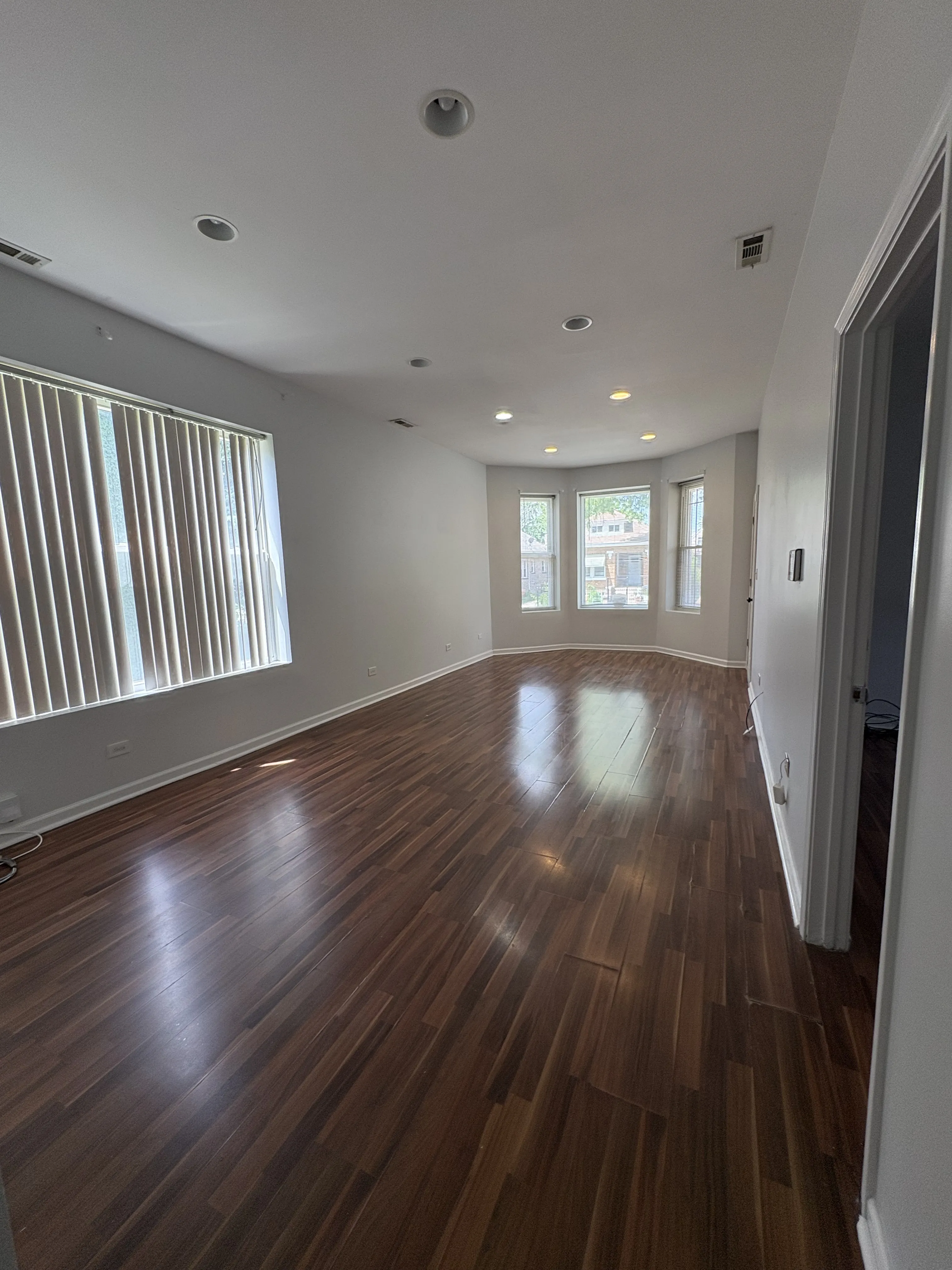 8513 S Sangamon St 60620 60620-Chicago-IL