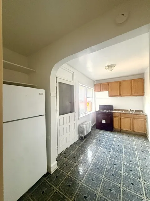 7522 N Hoyne Ave   60645 60645-unit#2N-Chicago-IL