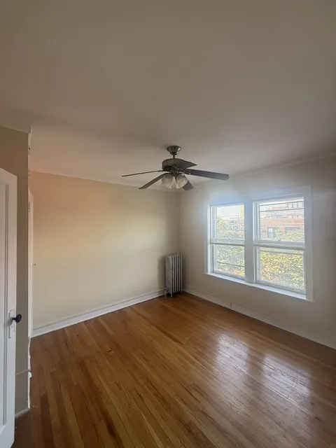 7518 N Hoyne Ave   60645 60645-unit#3J-Chicago-IL