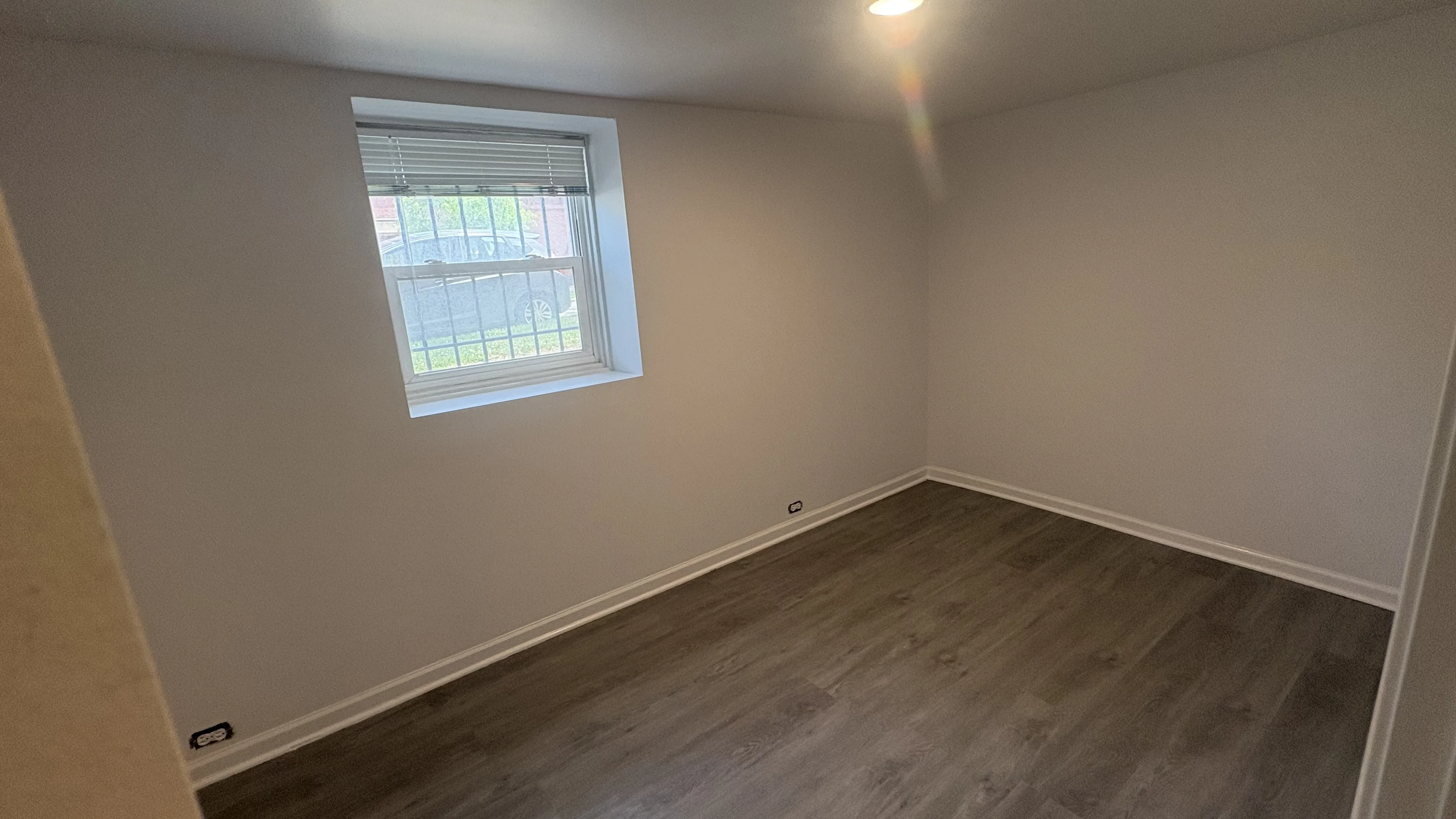 2301 W MONTROSE AVE 60618-unit#B-Chicago-IL