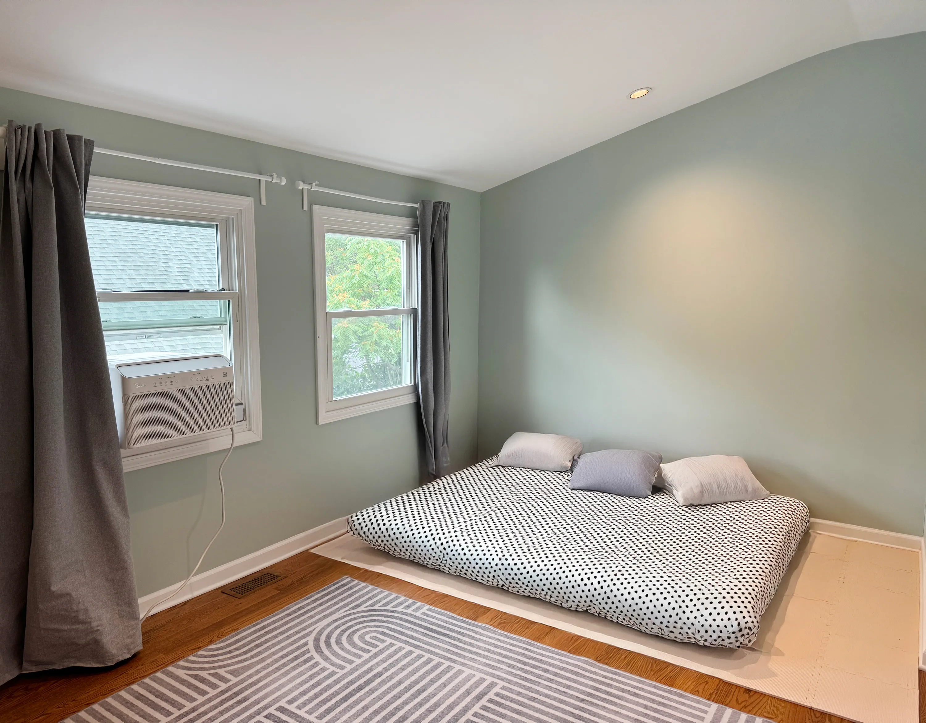 3027 N Central Park Ave   60618 60618-unit#2-Chicago-IL