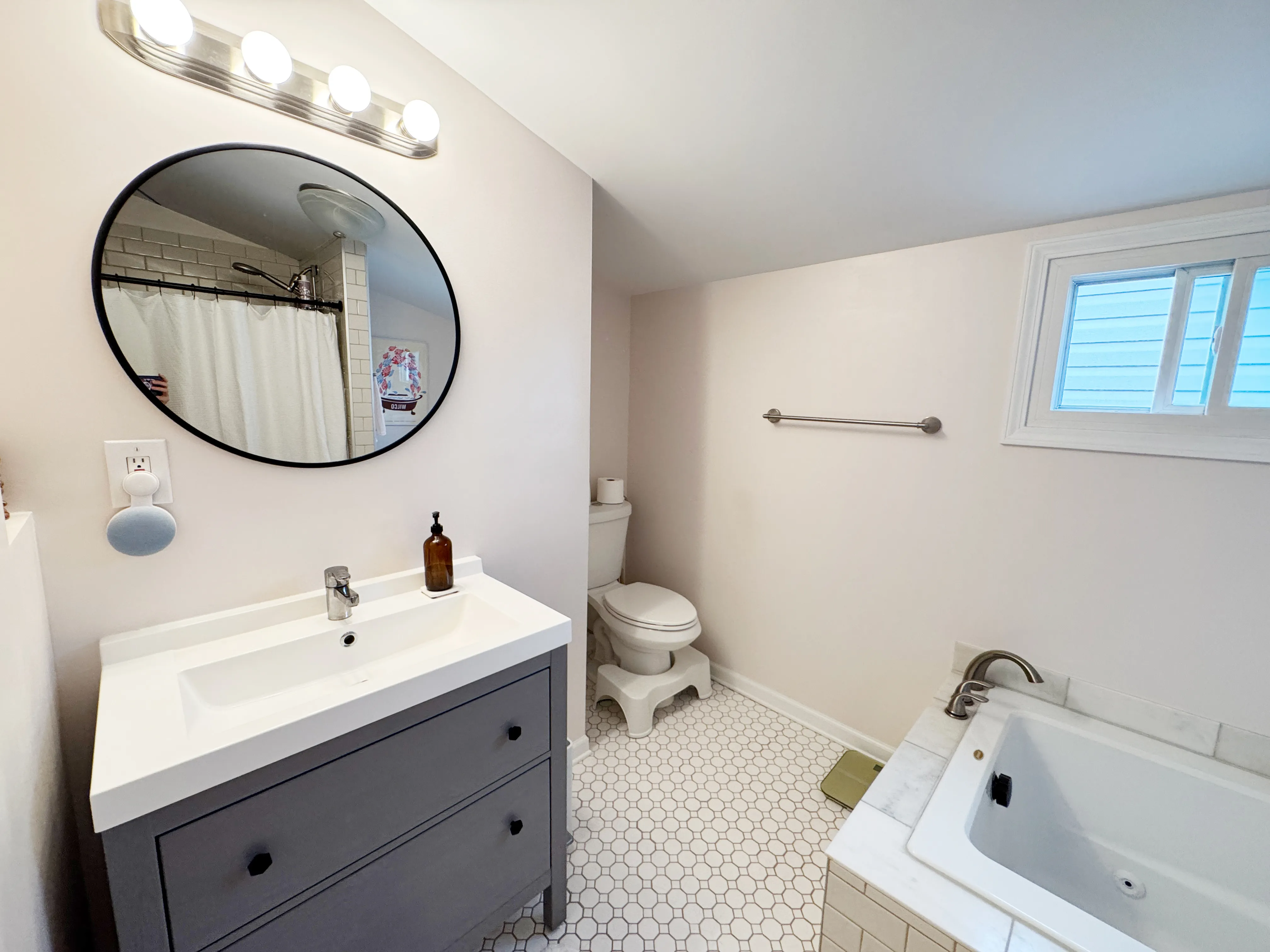 3027 N Central Park Ave   60618 60618-unit#2-Chicago-IL