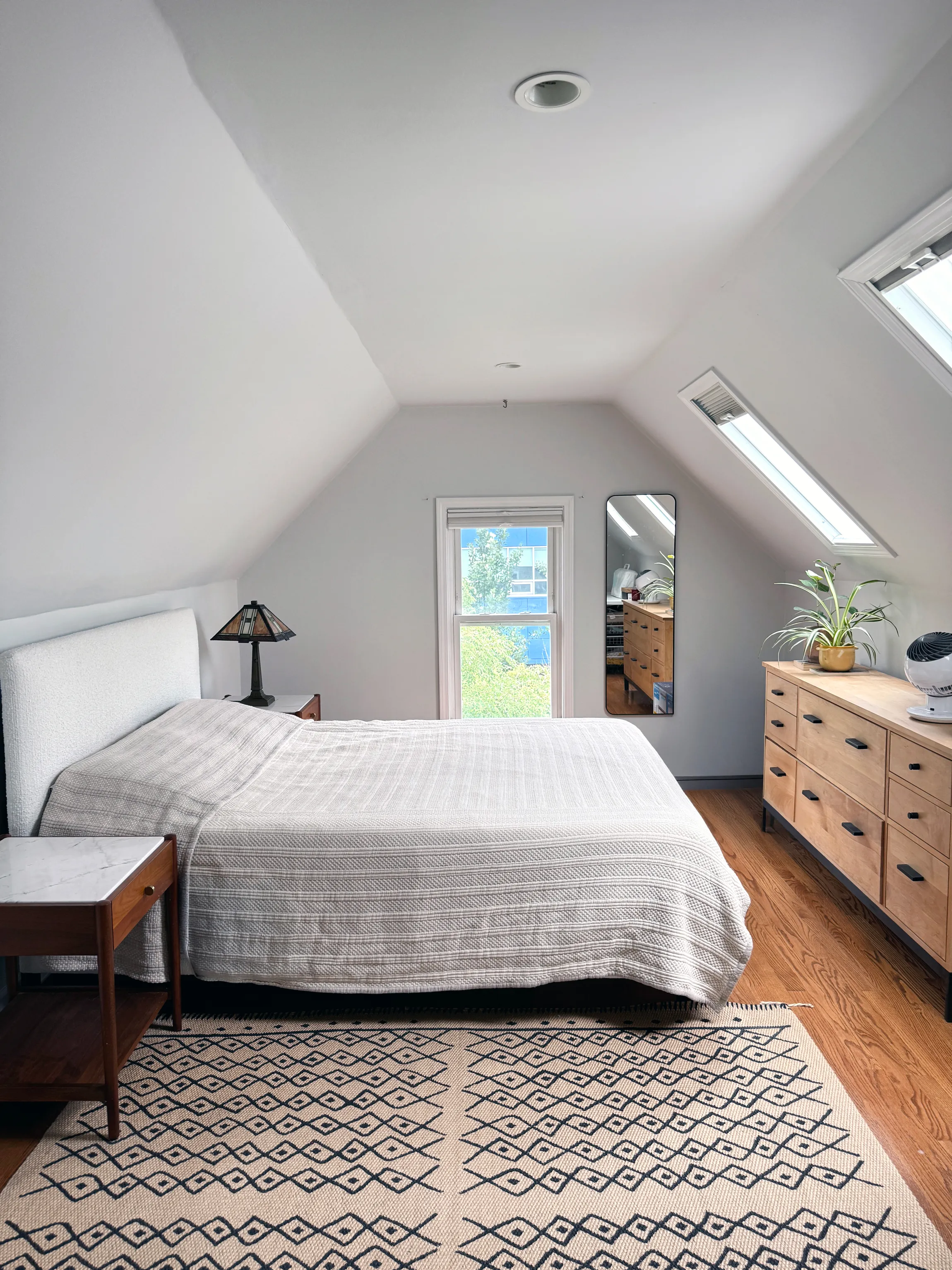 3027 N Central Park Ave   60618 60618-unit#2-Chicago-IL