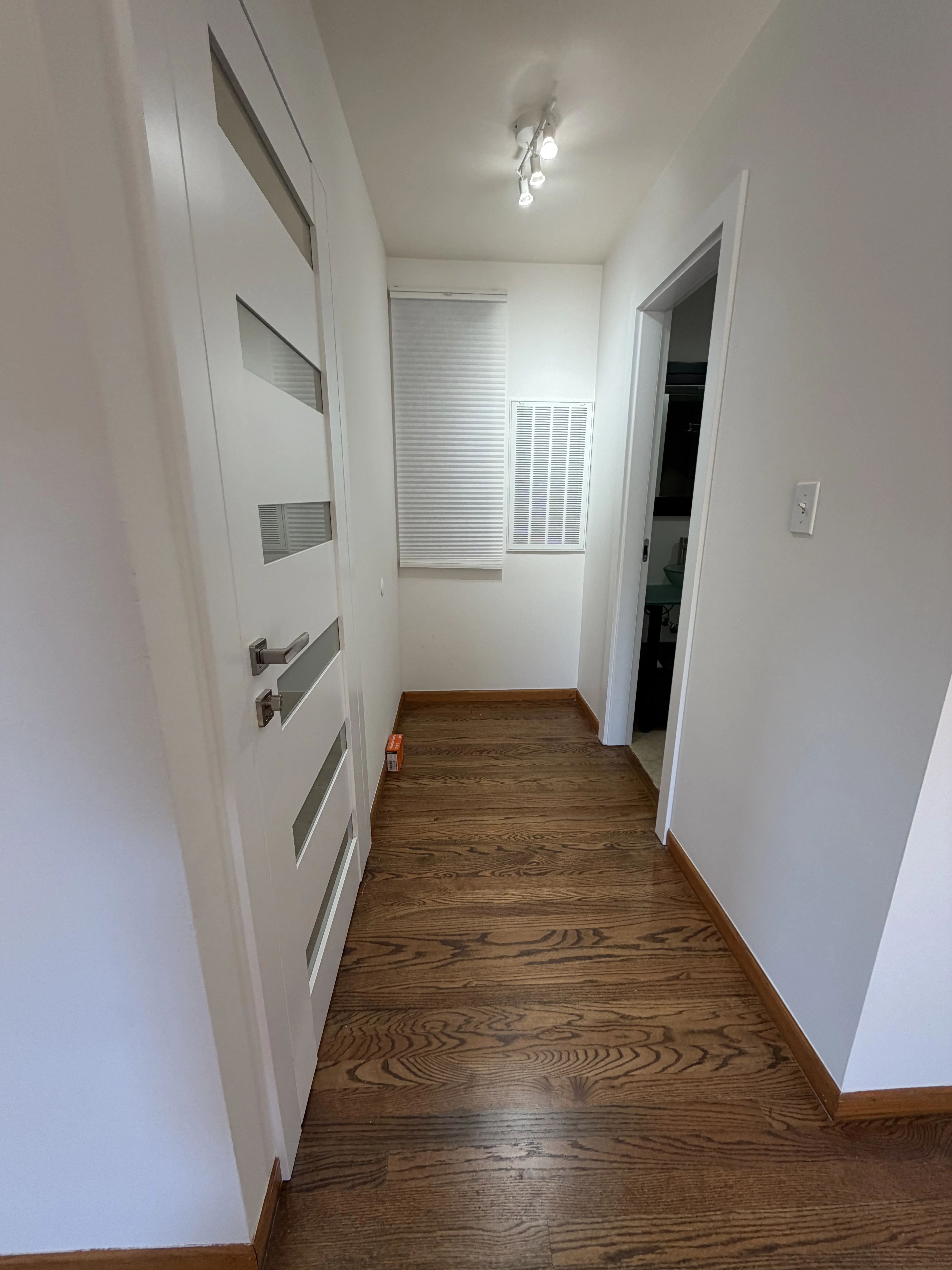 5615 W Irving Park Rd   60634 60634-unit#2R-Chicago-IL