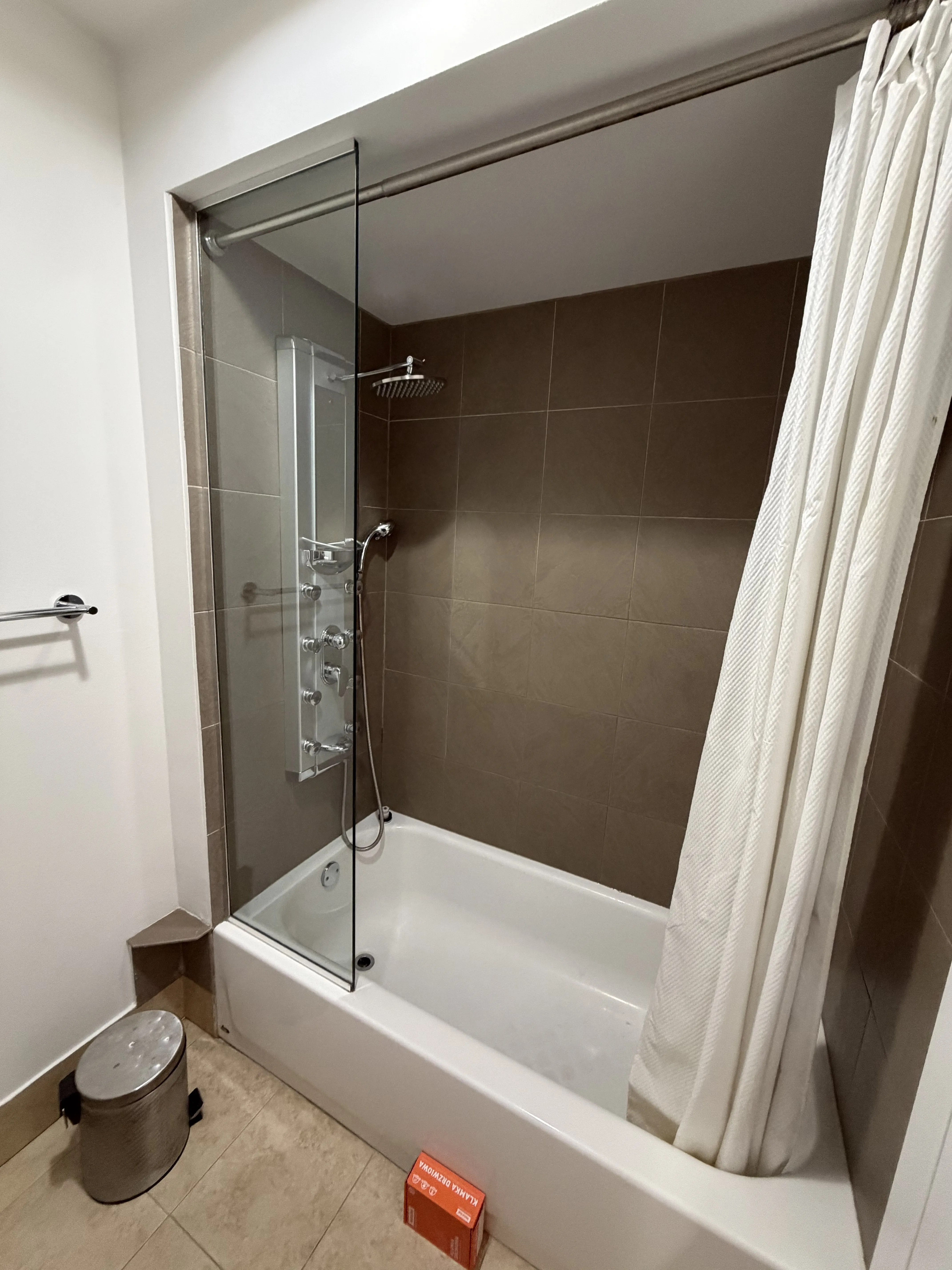 5615 W Irving Park Rd   60634 60634-unit#2R-Chicago-IL