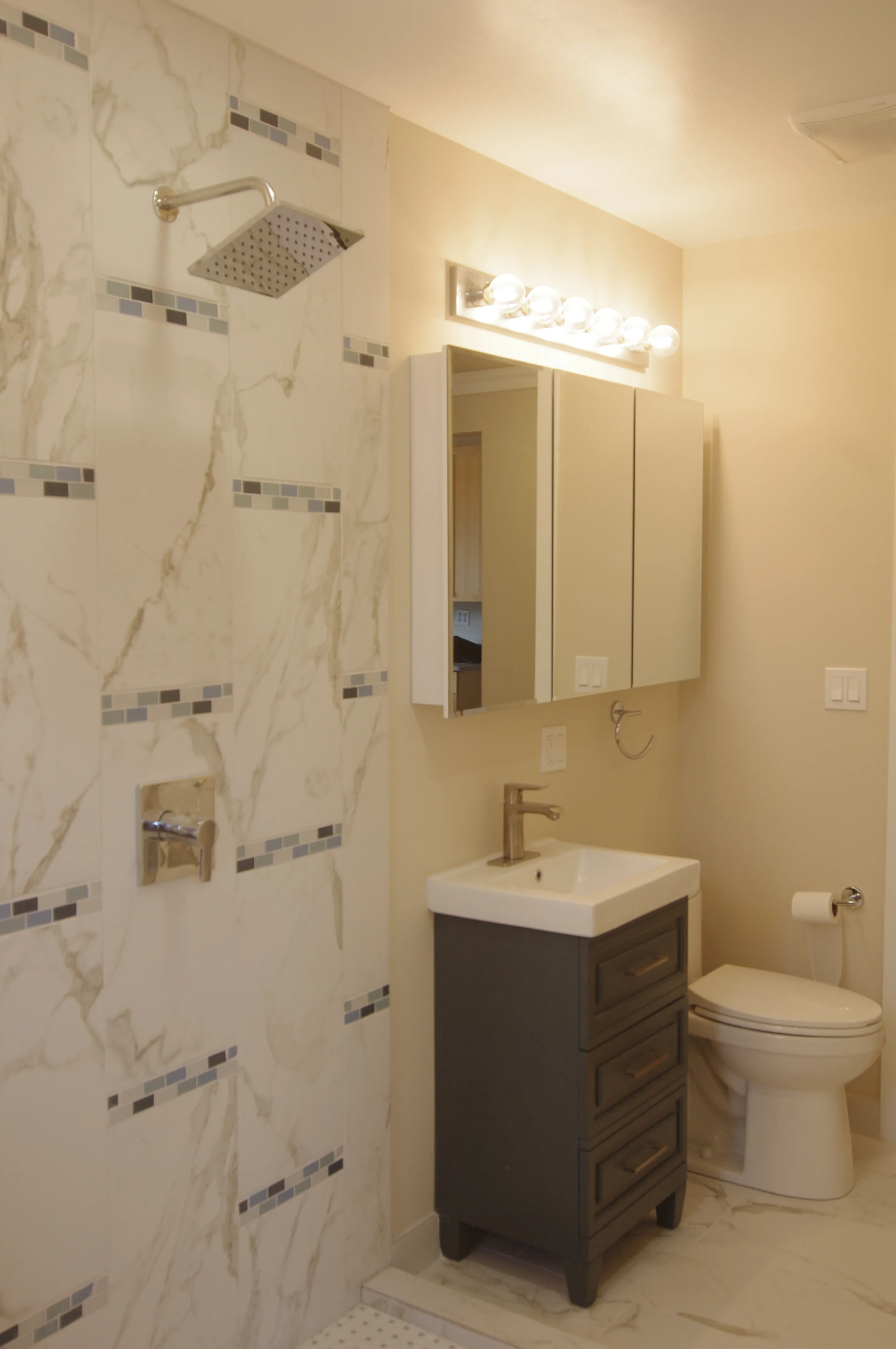 1522 W Sunnyside Ave   60640 60640-Sunnyside -unit#1-Chicago-IL
