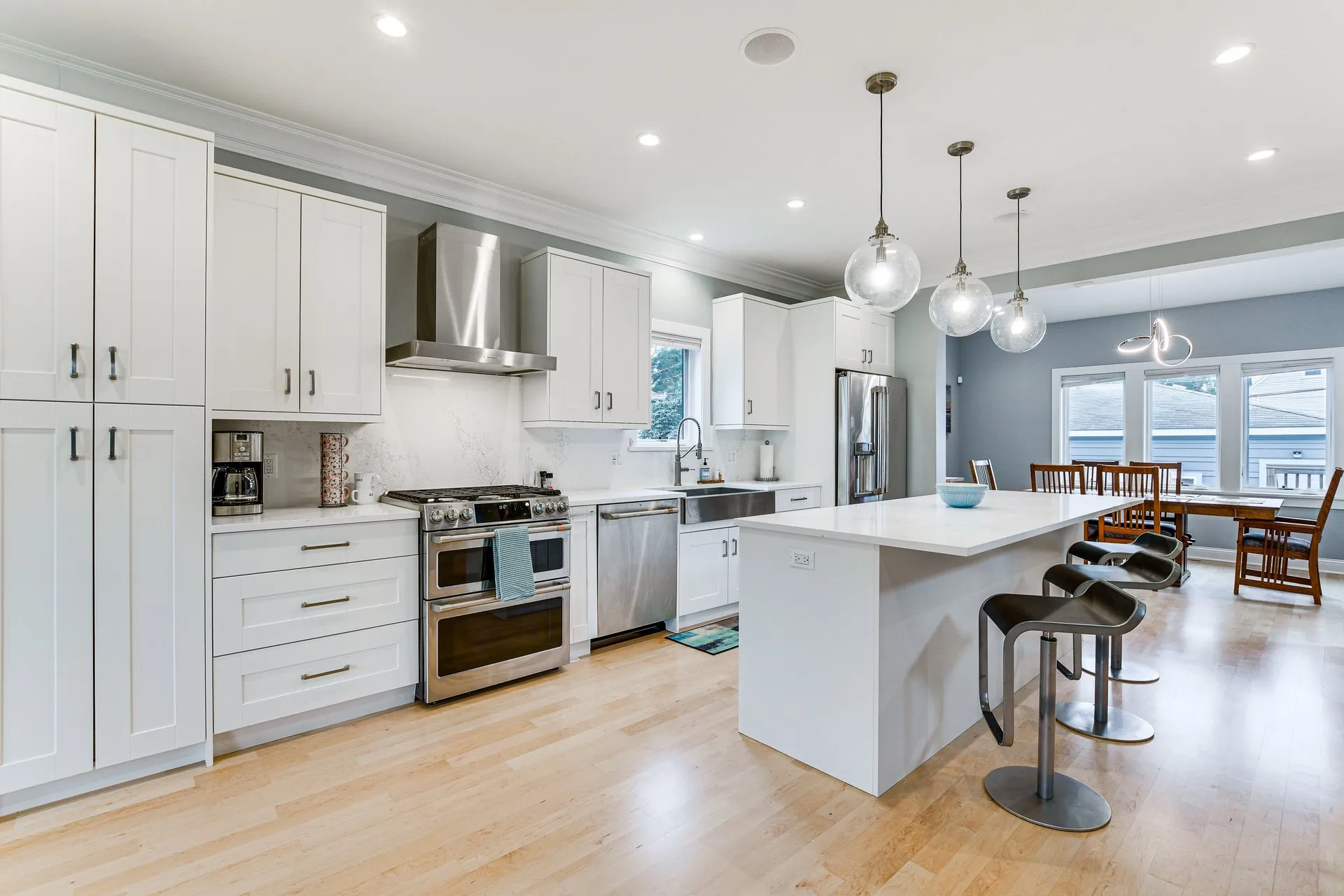 4727 N Kiona Ave 60630 60630-Chicago-IL