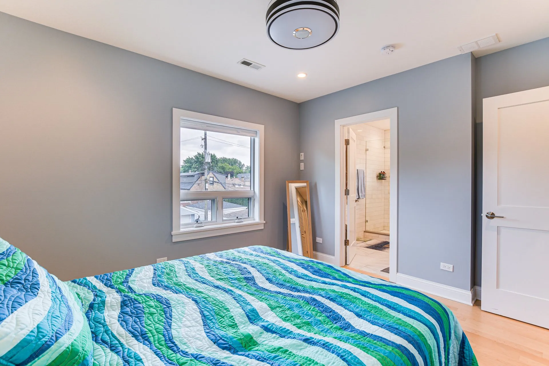 4727 N Kiona Ave 60630 60630-Chicago-IL