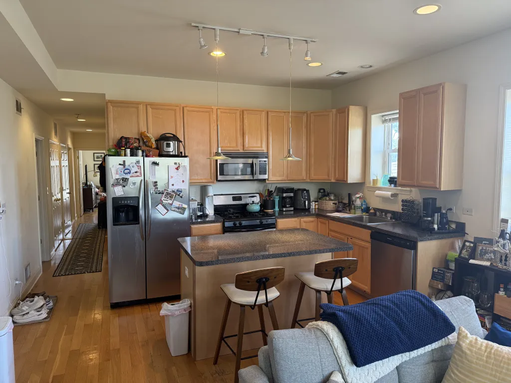 3123 N Oakley Ave 60618 60618-unit#3S-Chicago-IL