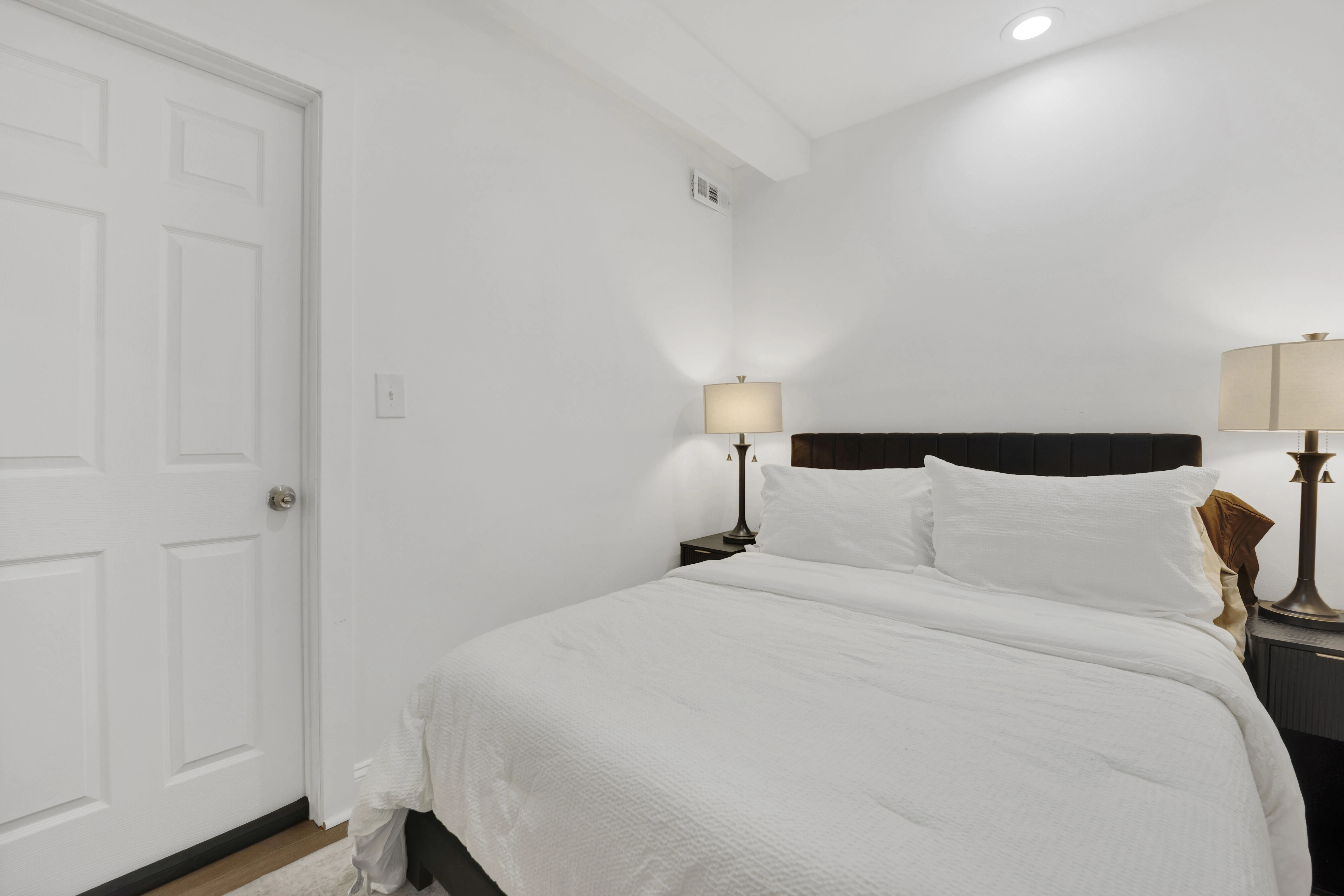 1851 W Dickens Ave   60614 60614-unit#1F-Chicago-IL