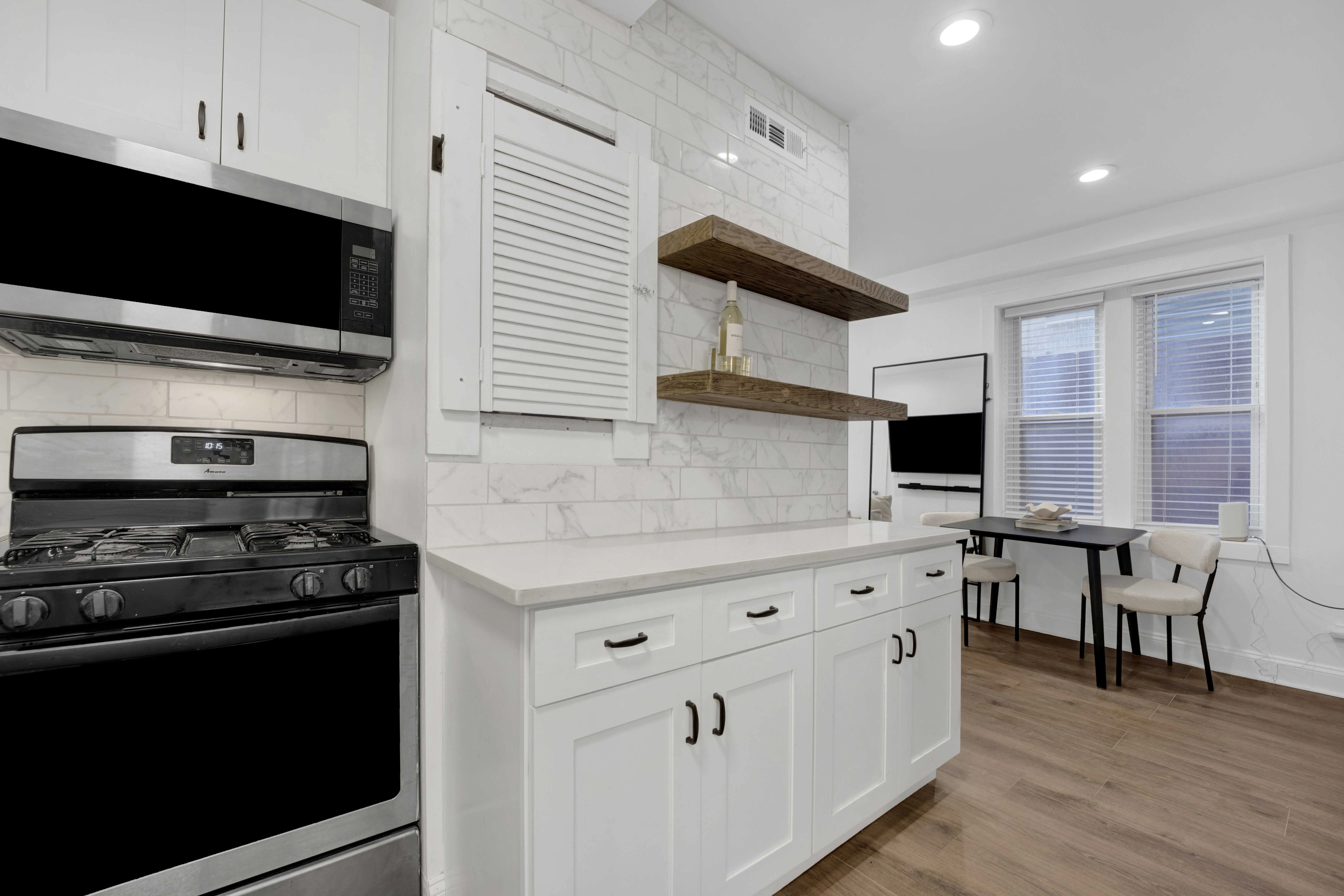 1851 W Dickens Ave   60614 60614-unit#1F-Chicago-IL