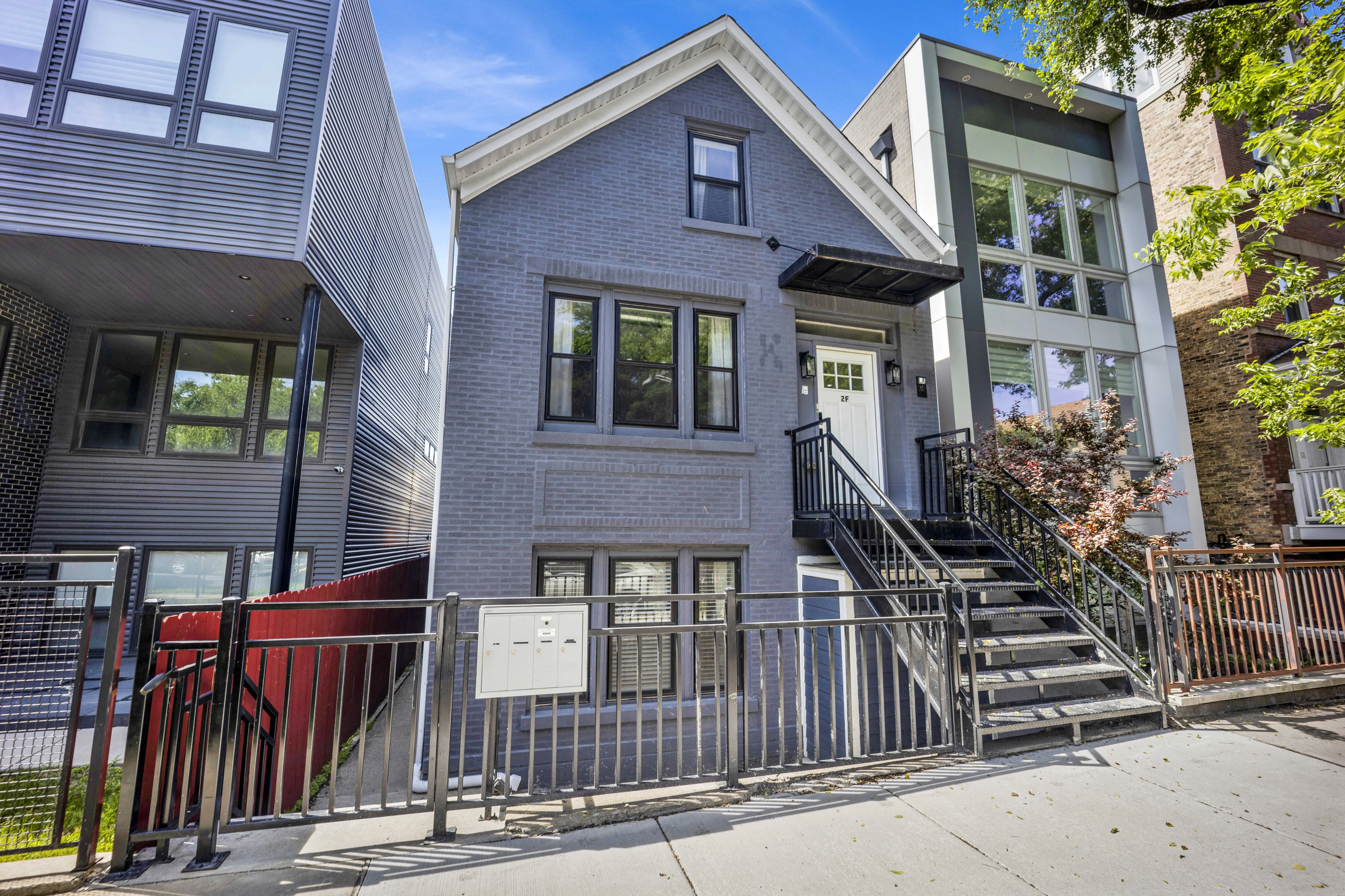 1851 W Dickens Ave   60614 60614-unit#1F-Chicago-IL