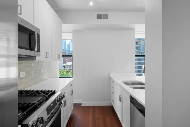 451 W Huron St   60654 60654-unit#612-Chicago-IL