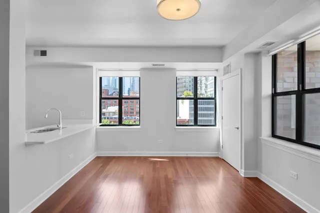 451 W Huron St   60654 60654-unit#612-Chicago-IL