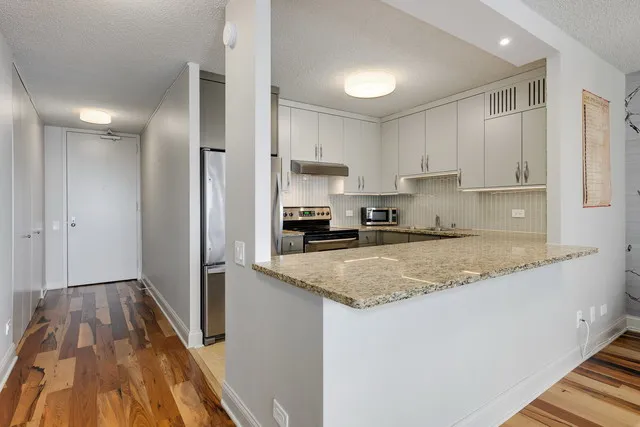 30 E Huron St 60611 60611-unit#3105-Chicago-IL