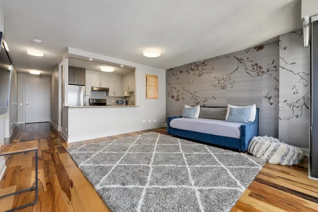 30 E Huron St   60611 60611-unit#3105-Chicago-IL