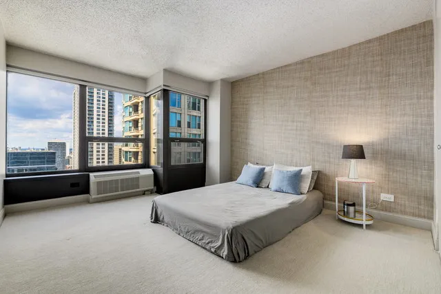 30 E Huron St   60611 60611-unit#3105-Chicago-IL
