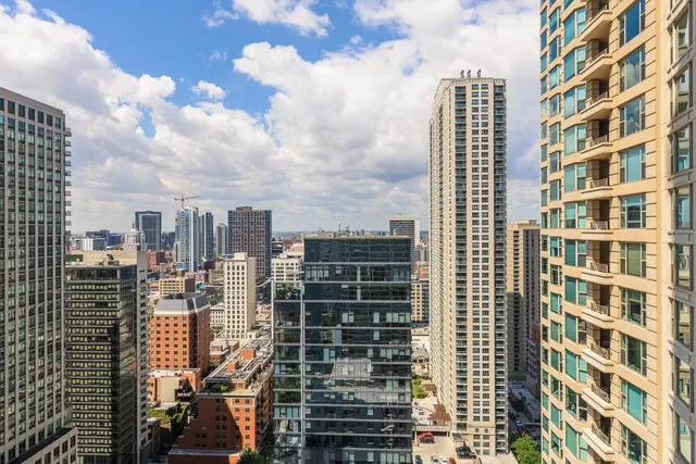 30 E Huron St   60611 60611-unit#3105-Chicago-IL