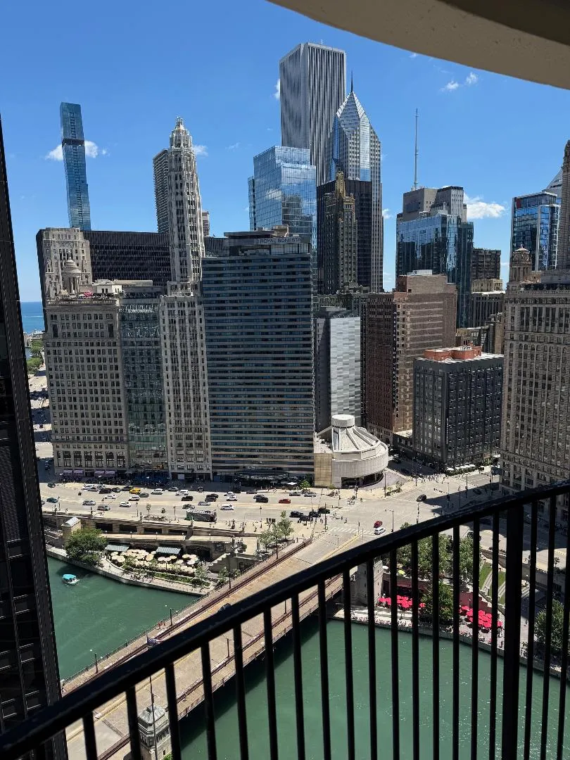 300 N State St   60654 60654-Marina Tower East -unit#3230-Chicago-IL