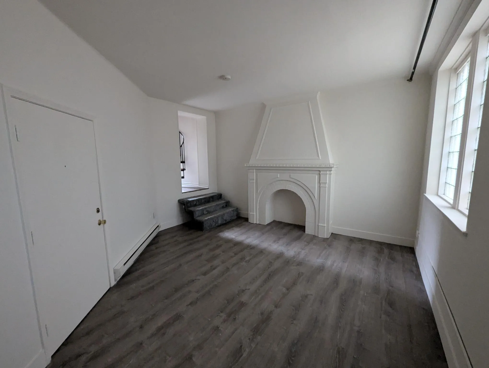 640 W Briar Pl   60657 60657-unit#101-Chicago-IL