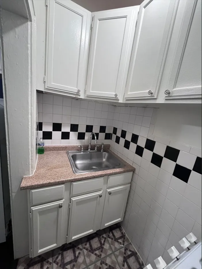 6548 N Ashland Ave   60626 60626-unit#1E-Chicago-IL
