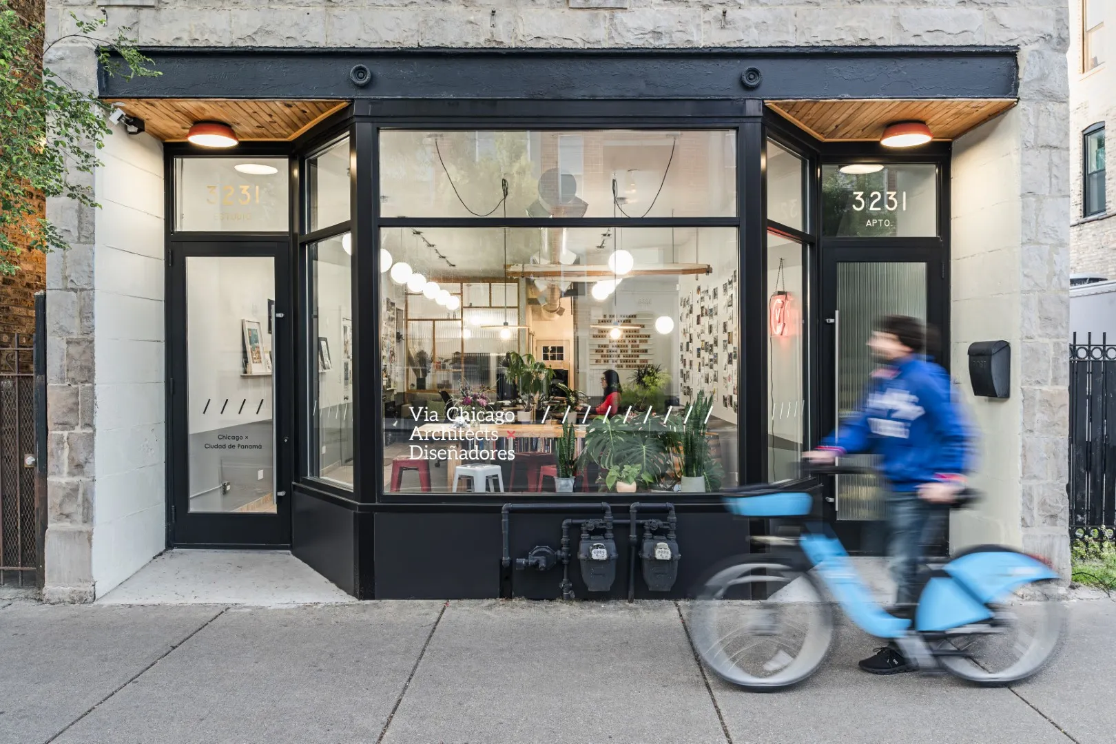 vc_armitage_31_storefront_divvy_web