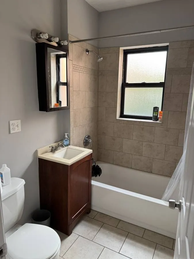951 W Cornelia Ave 60657 60657-unit#1D-Chicago-IL