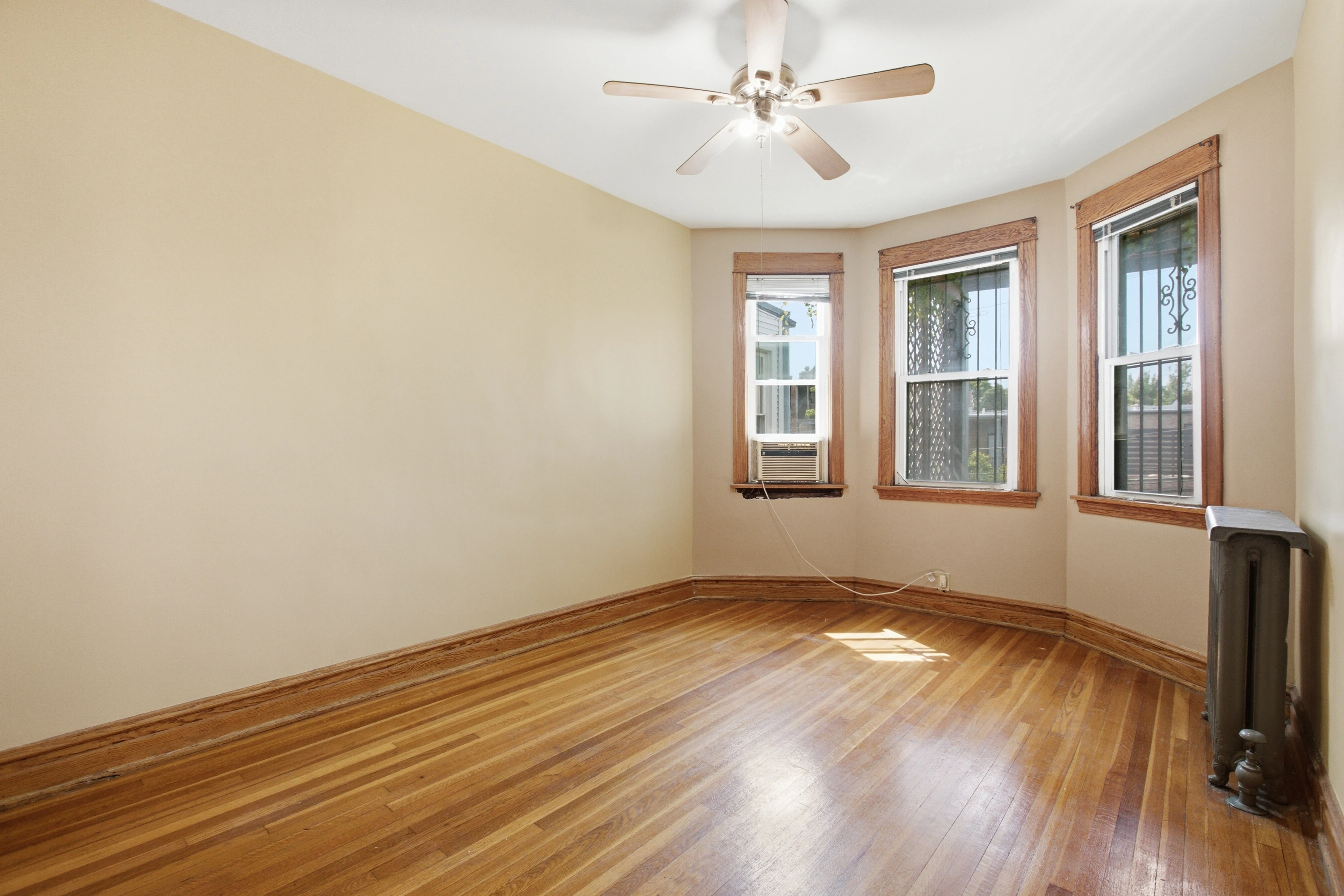 1213 W Addison St   60613 60613-unit#2-Chicago-IL