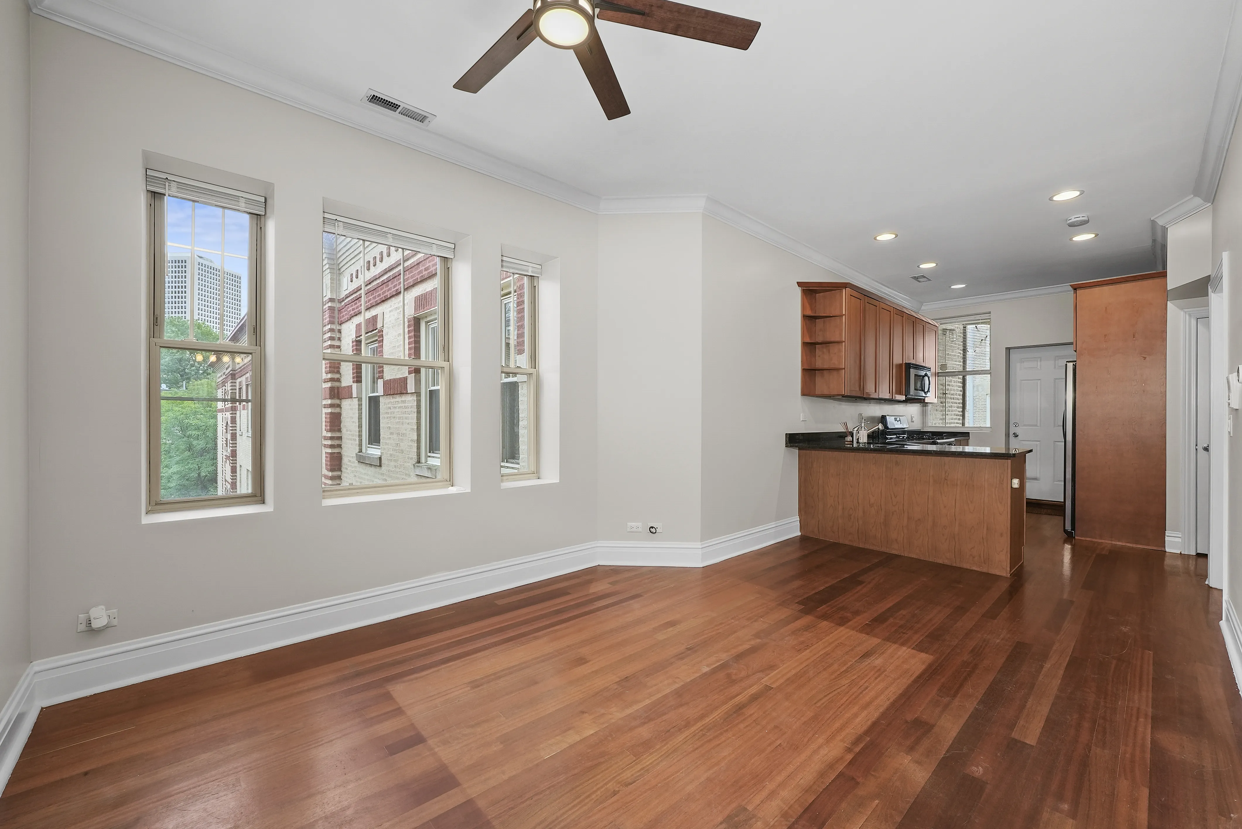 5340 N Winthrop Ave   60640 60640-unit#3S-Chicago-IL