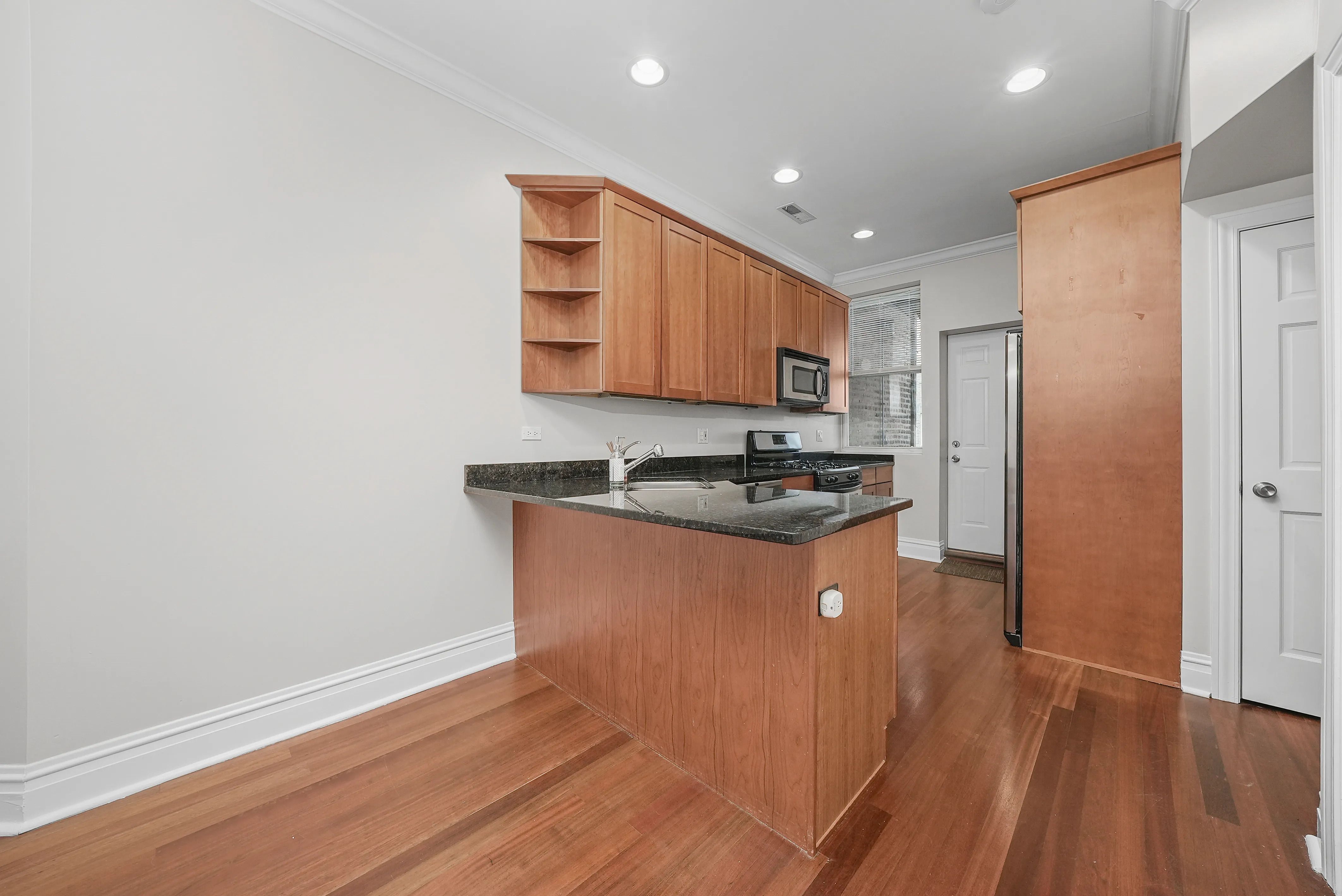5340 N Winthrop Ave   60640 60640-unit#3S-Chicago-IL