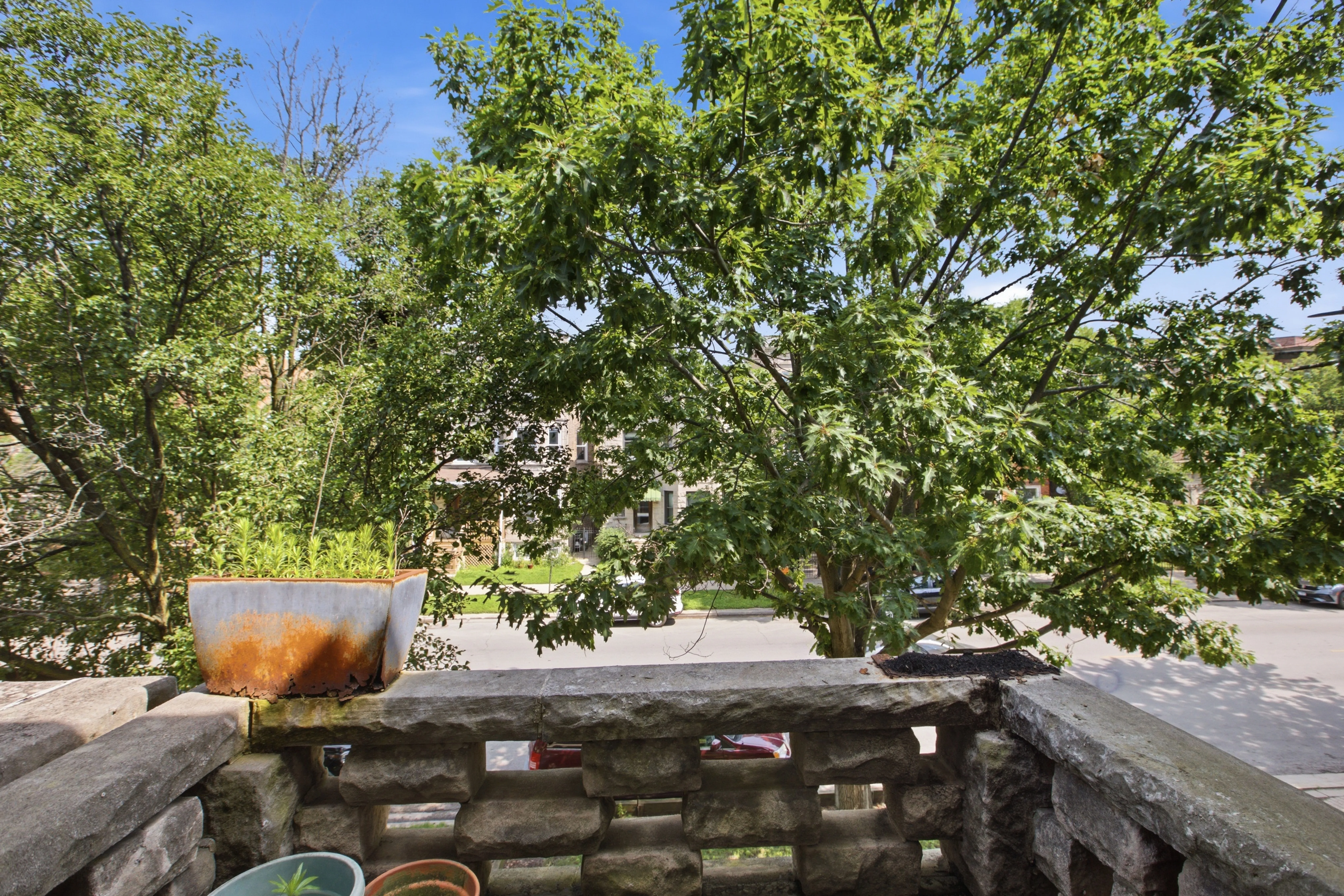 1213 W Addison St   60613 60613-unit#2-Chicago-IL