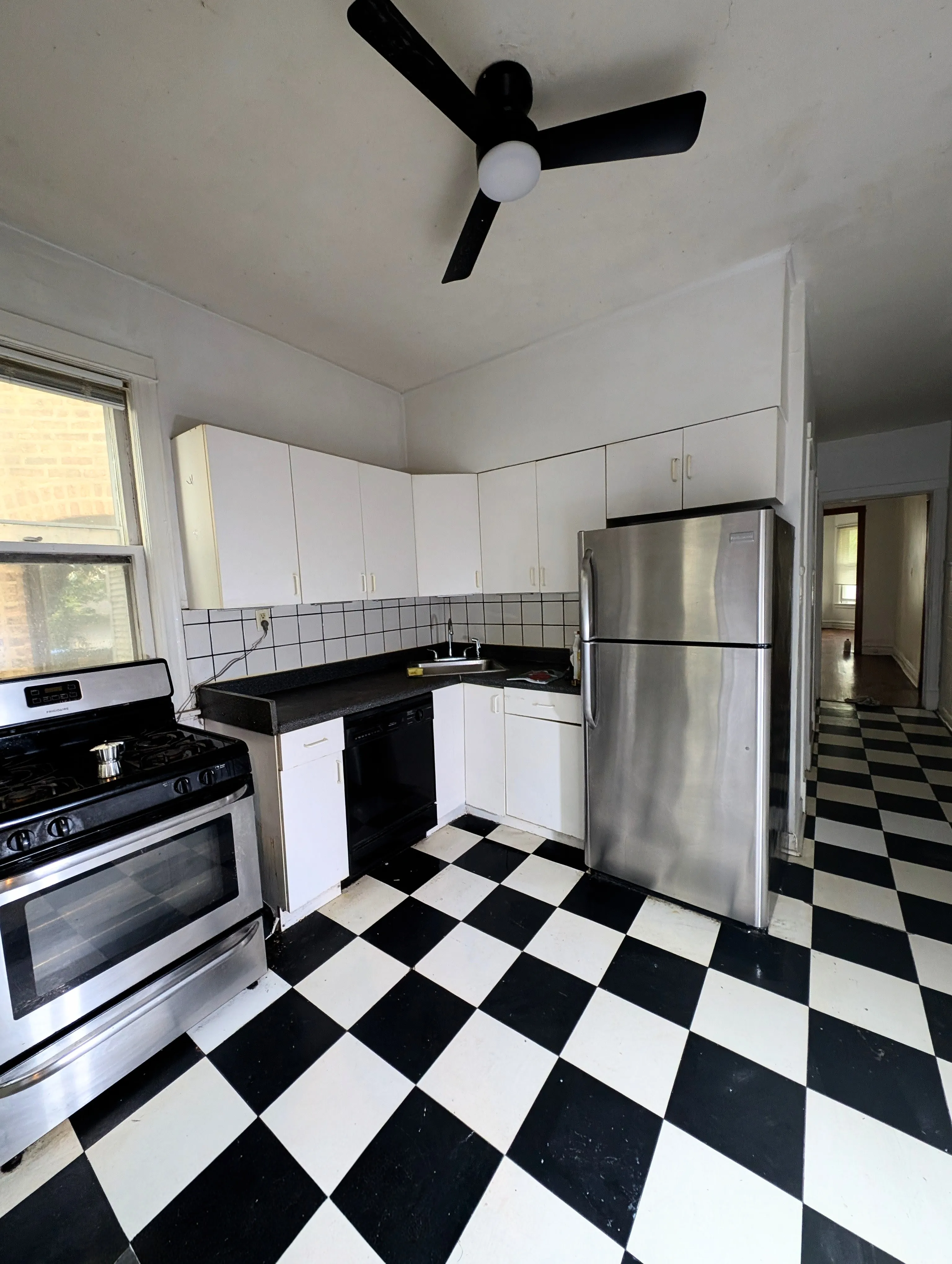 1466 W Rascher Ave 60640 60640-unit#1st Floor-Chicago-IL