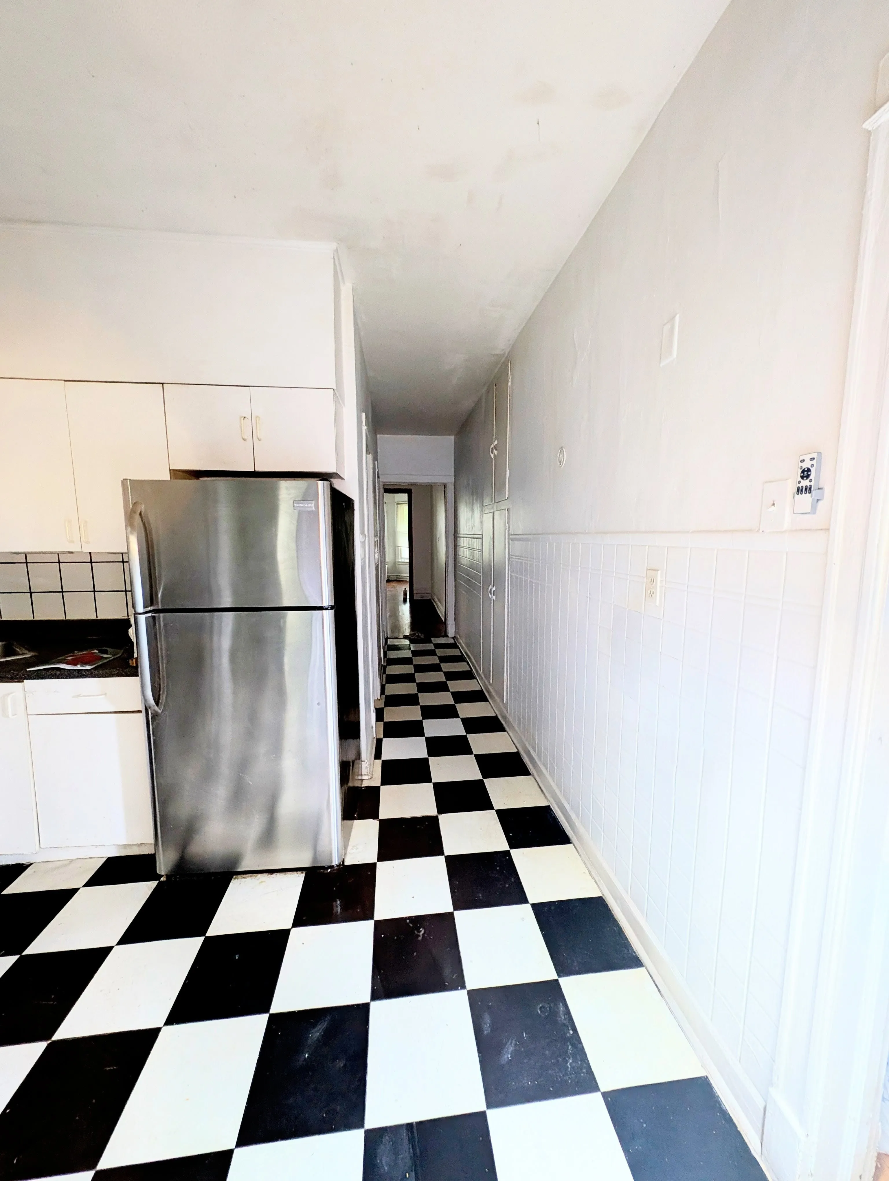 1466 W Rascher Ave 60640 60640-unit#1st Floor-Chicago-IL