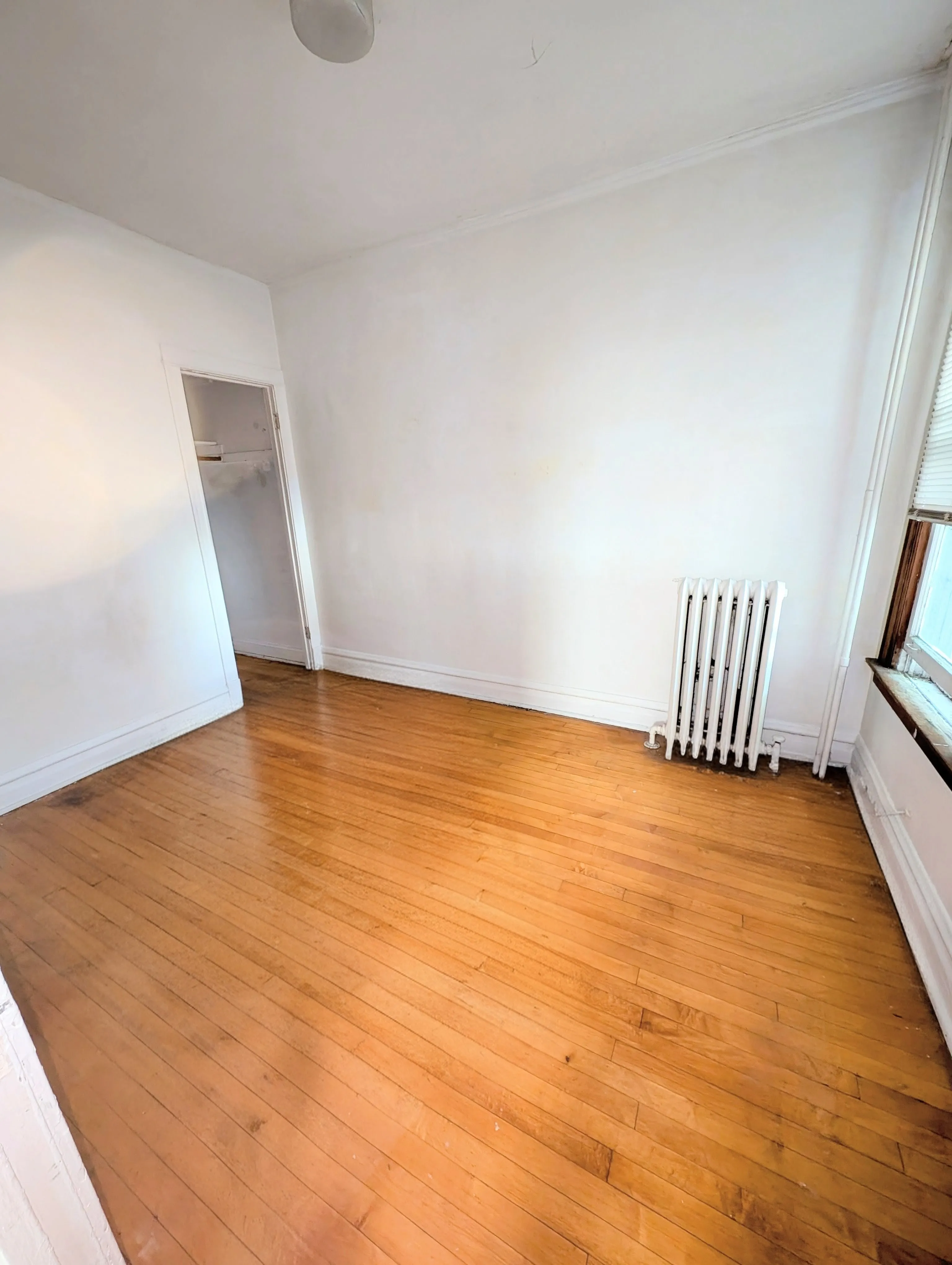 1466 W Rascher Ave 60640 60640-unit#1st Floor-Chicago-IL