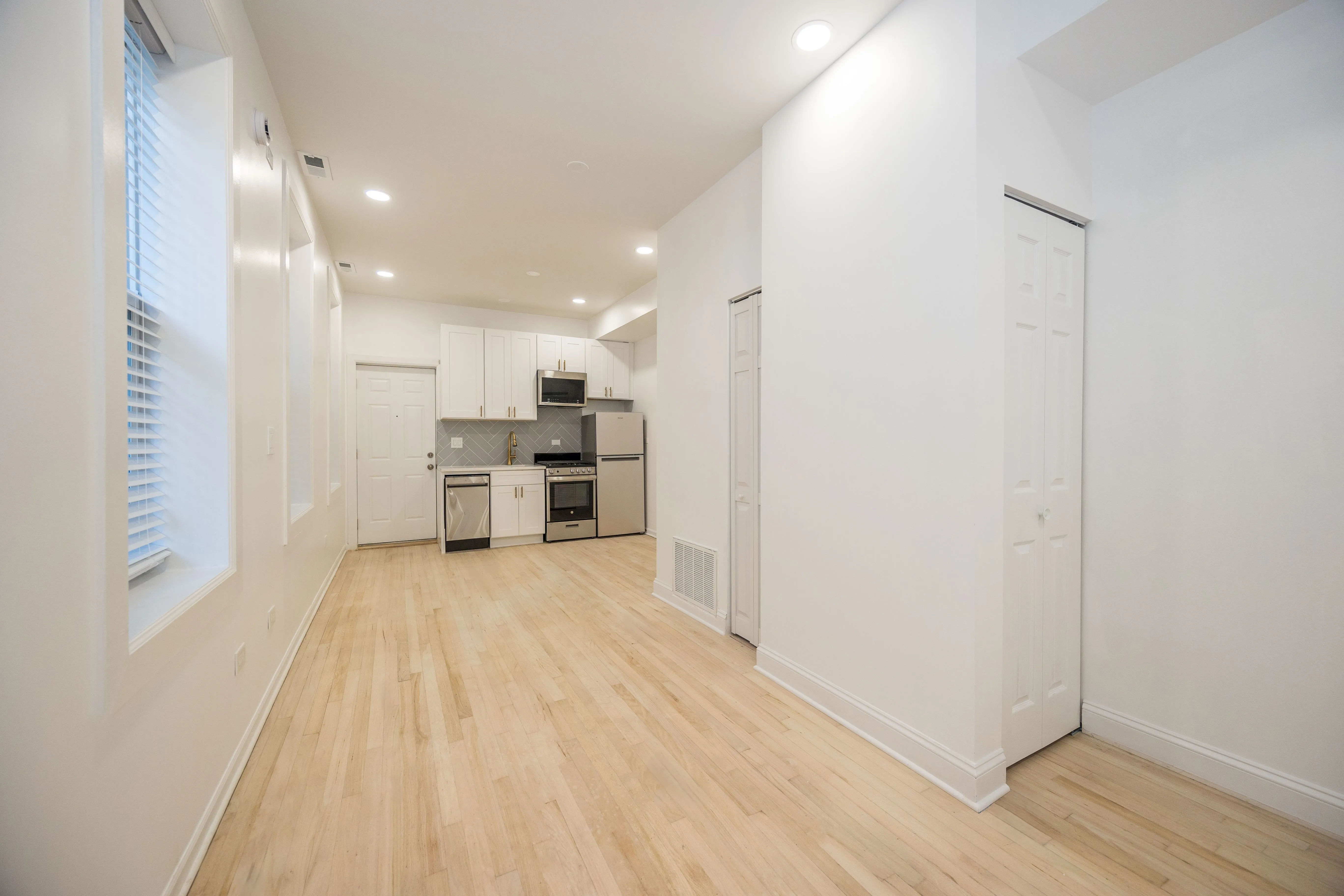 1247 N Cleaver St   60642 60642-unit#R-Chicago-IL