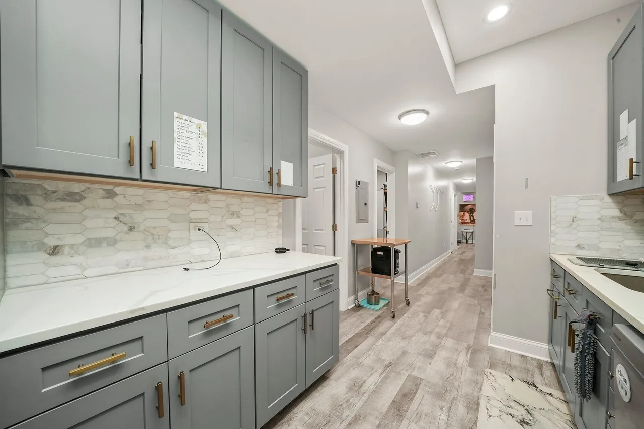 1239 N Rockwell St   60622 60622-unit#GR-Chicago-IL